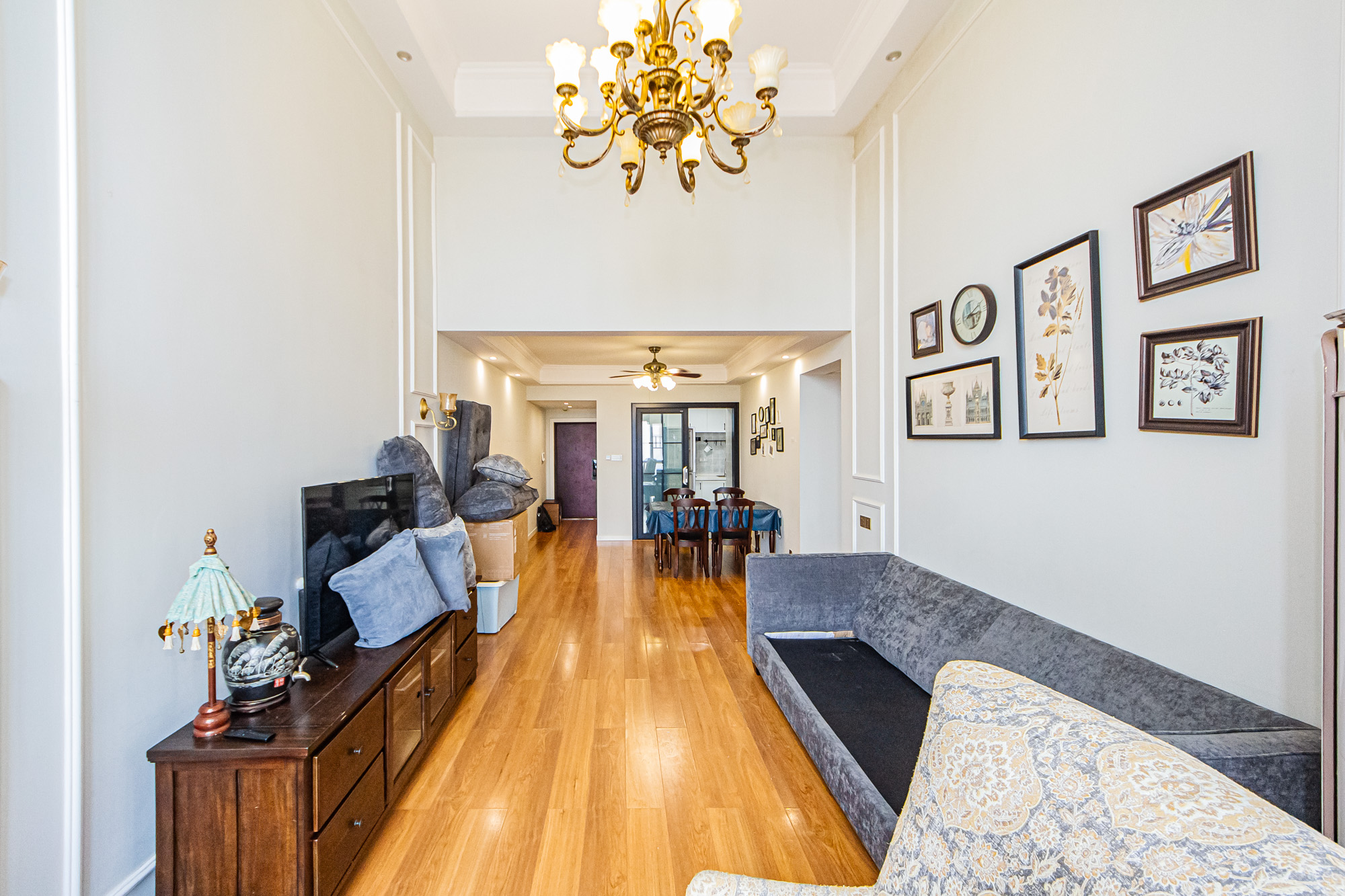 北辰三角洲E3区 3室2厅2卫 153.0万 北辰三角洲E3区 3室2厅2卫 153.0万客厅