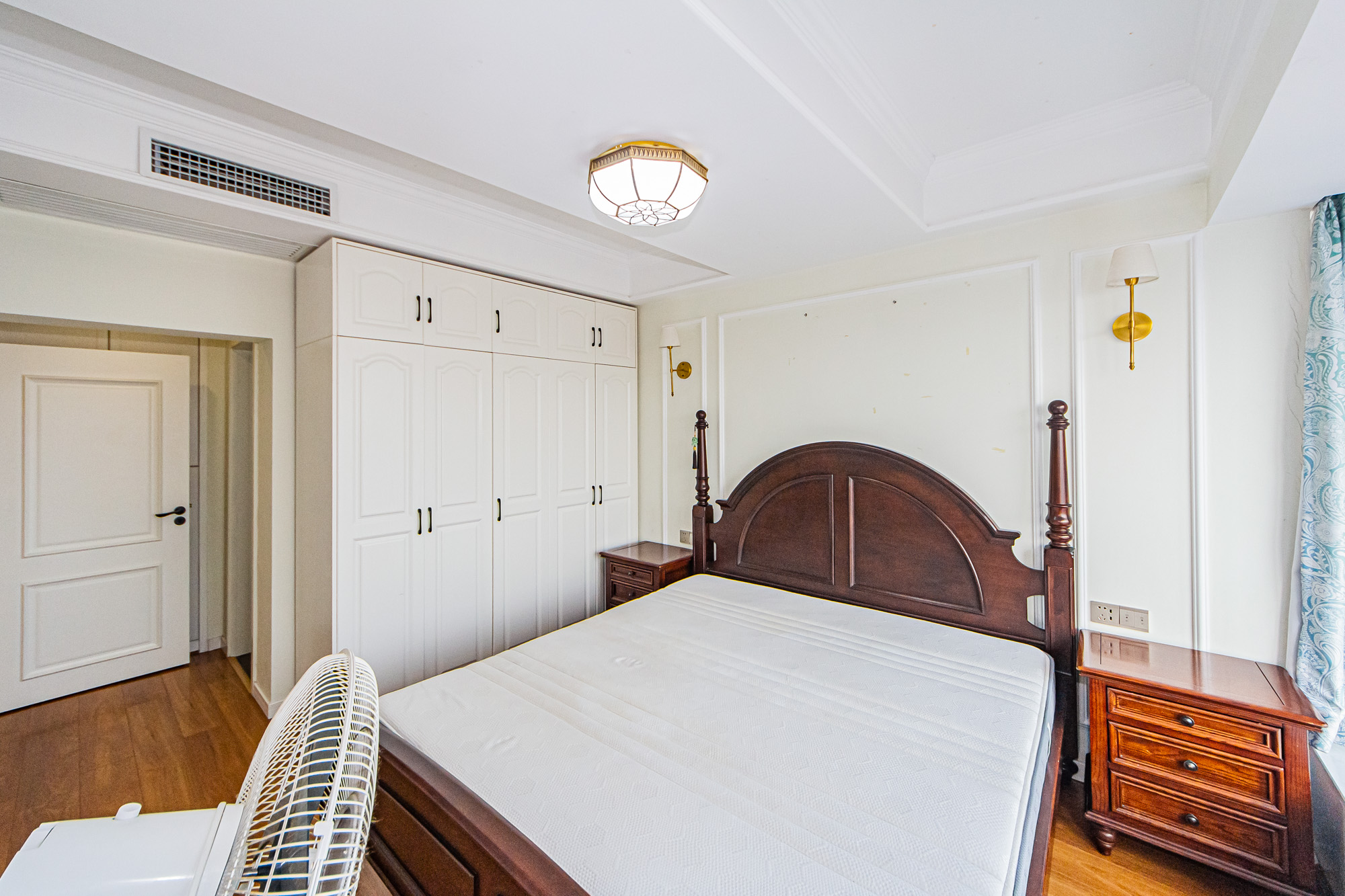 北辰三角洲E3区 3室2厅2卫 153.0万 北辰三角洲E3区 3室2厅2卫 153.0万卧室