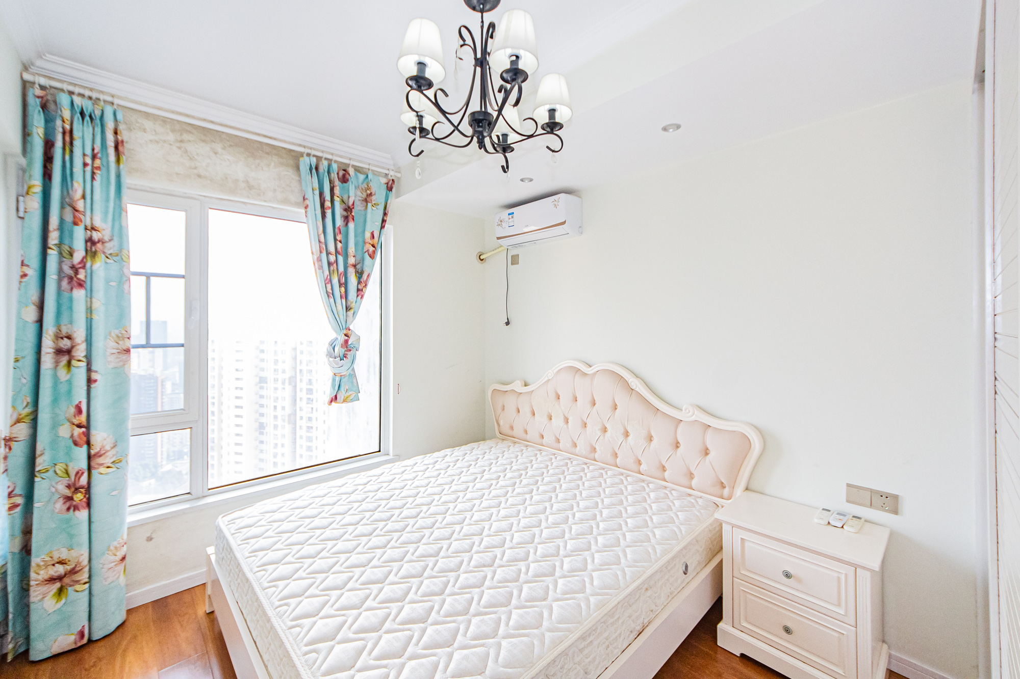 北辰三角洲E3区 3室2厅2卫 153.0万 北辰三角洲E3区 3室2厅2卫 153.0万卧室