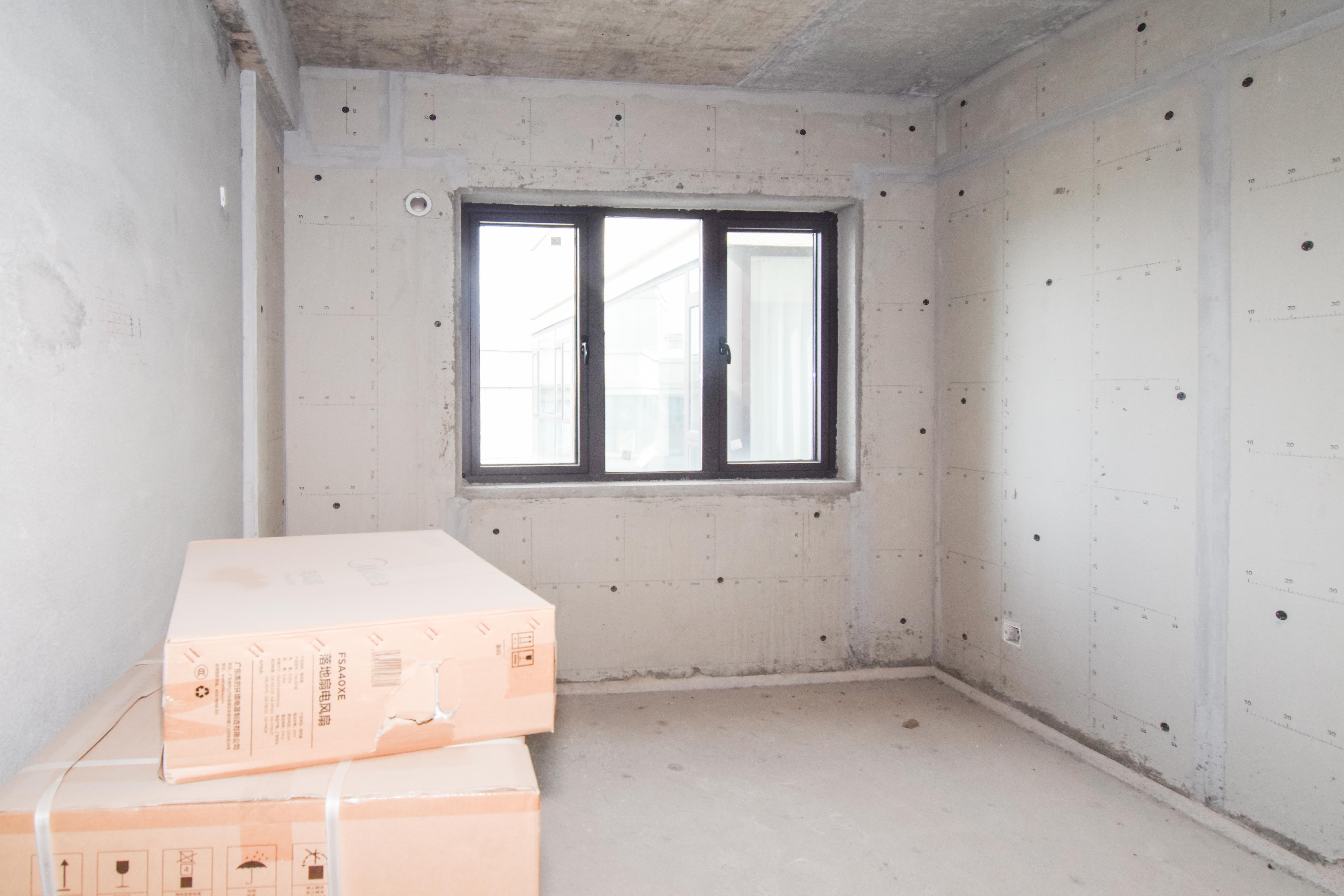 润和谷山郡(悦禧山庄水榭花都) 3室2厅2卫 85.0万 润和谷山郡(悦禧山庄水榭花都) 3室2厅2卫 85.0万卧室