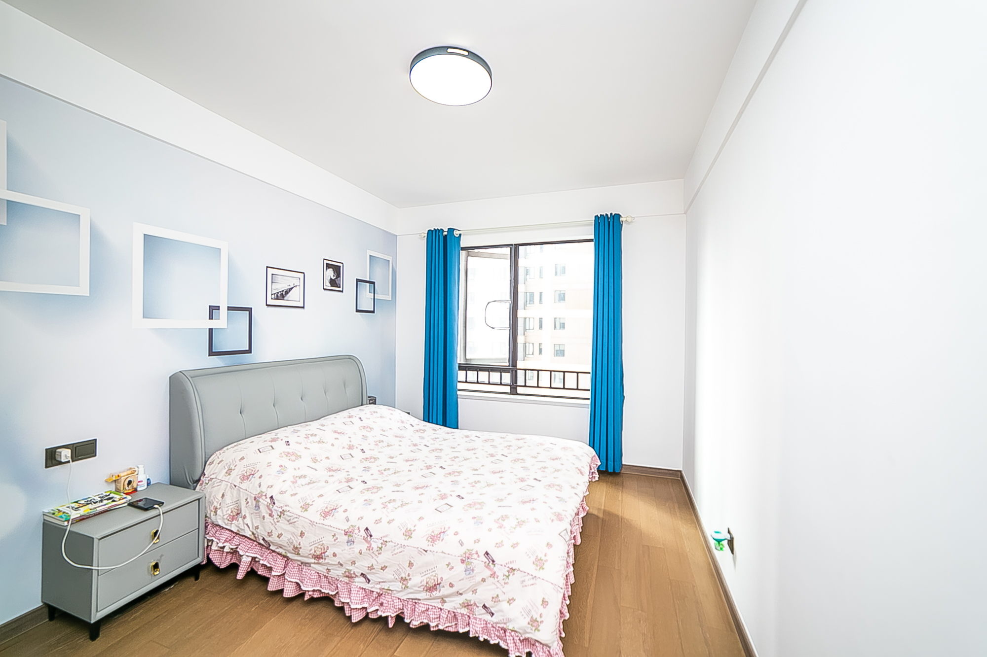 卓越江岸 4室2厅2卫 214.0万 卓越江岸 4室2厅2卫 214.0万卧室