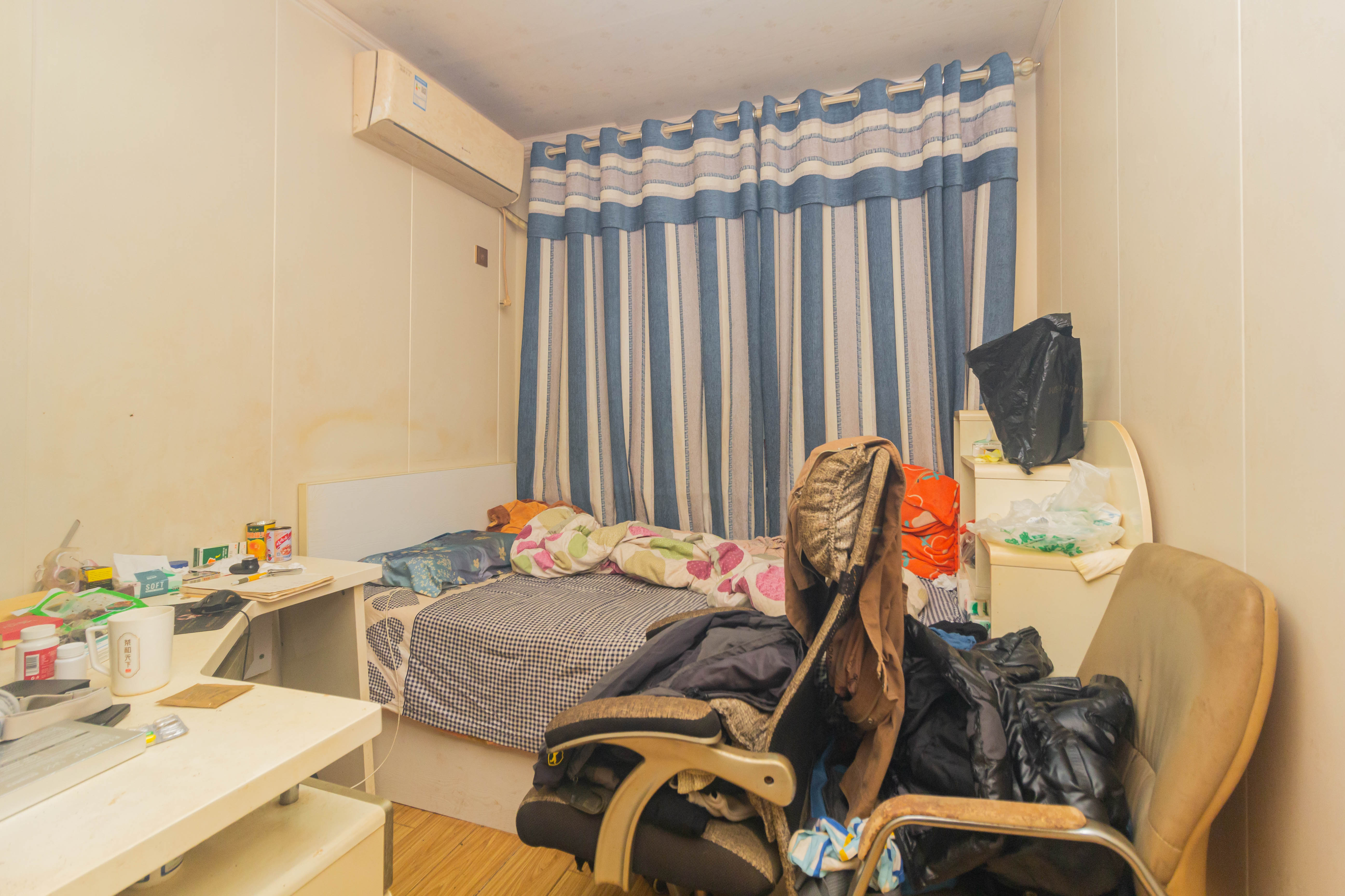 辉宏橄榄城 3室1厅1卫 58.0万 辉宏橄榄城 3室1厅1卫 58.0万卧室