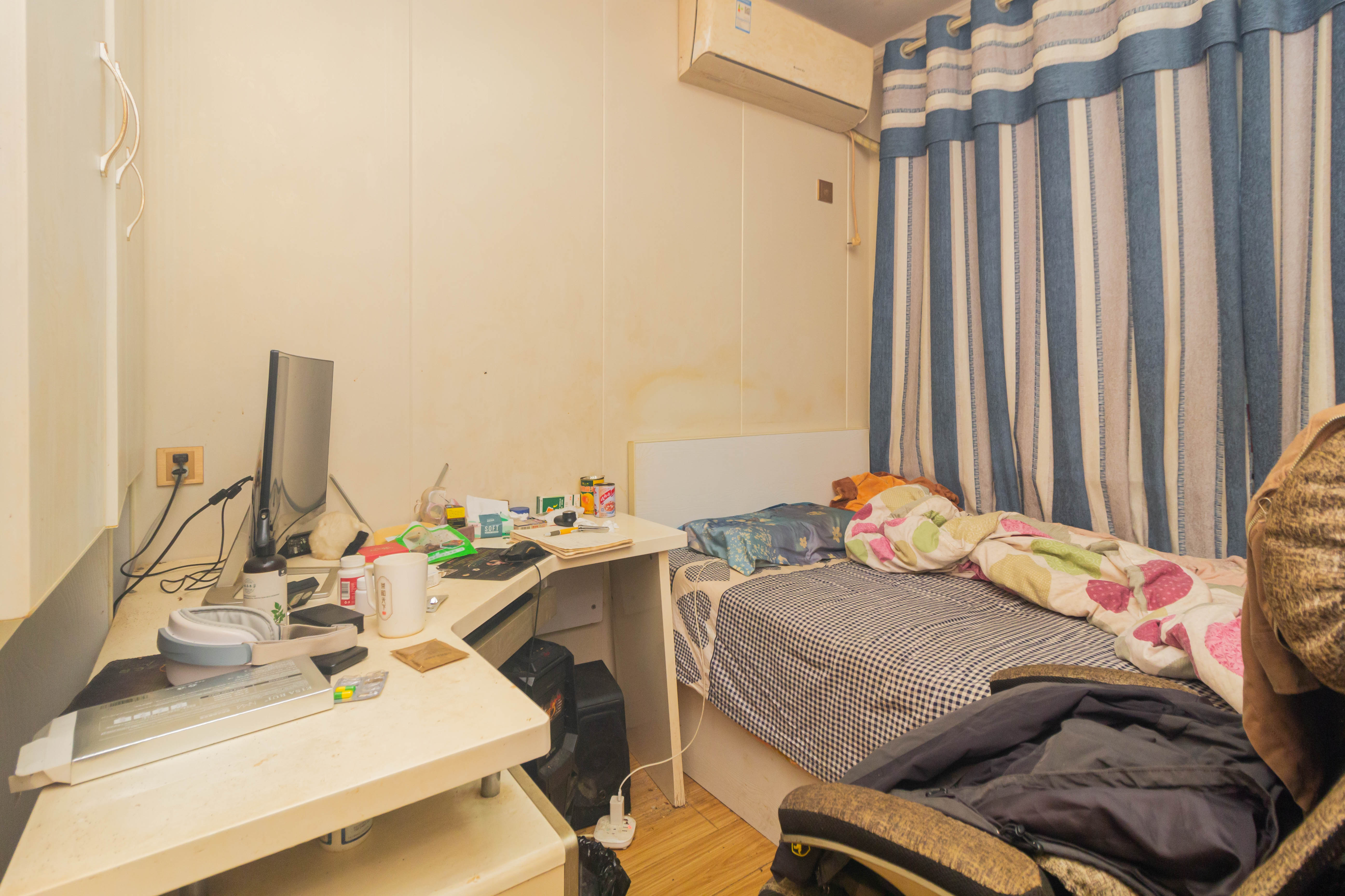 辉宏橄榄城 3室1厅1卫 58.0万 辉宏橄榄城 3室1厅1卫 58.0万卧室