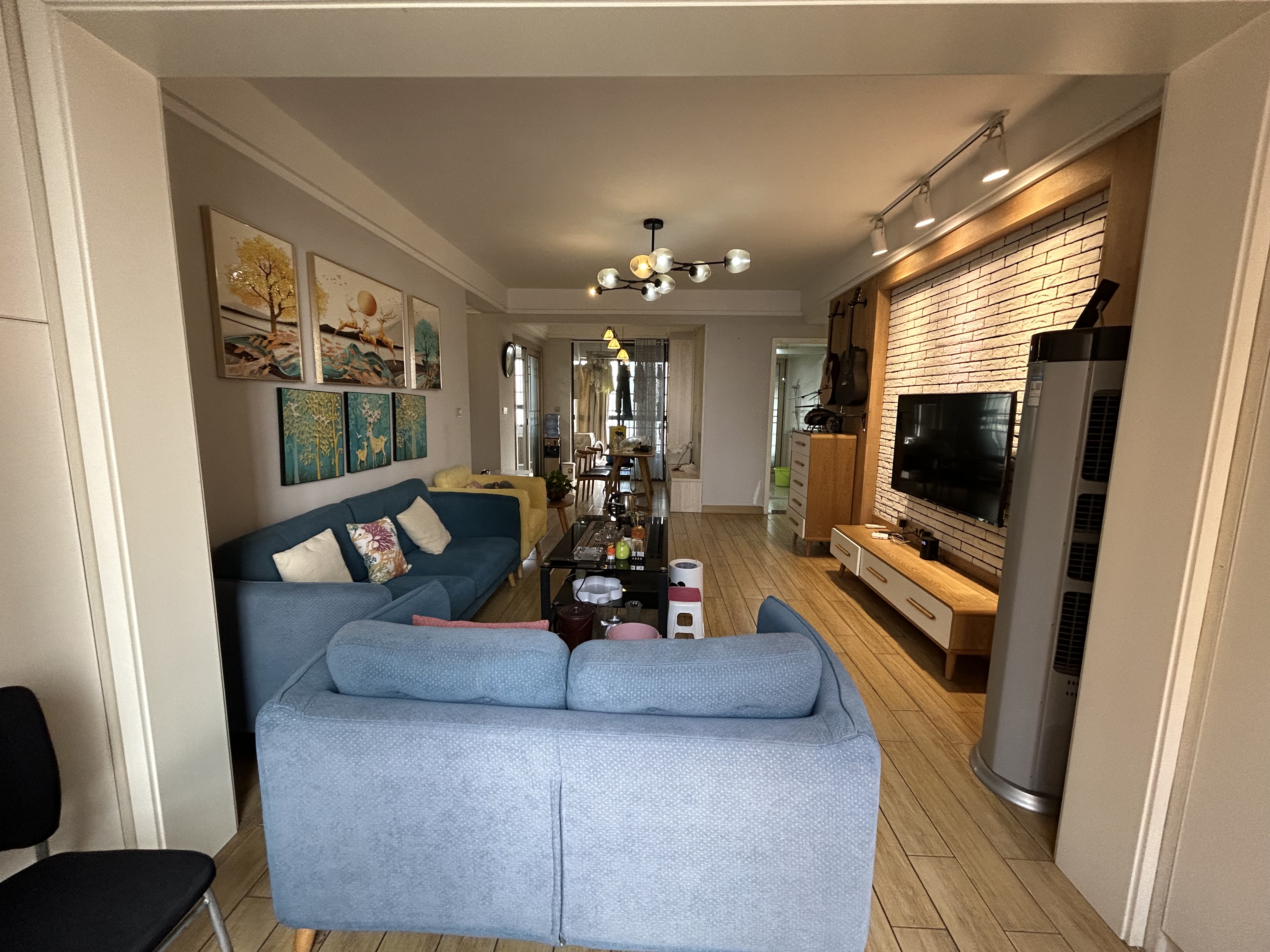 凯旋名门人民中路1006号 3室2厅2卫 69.8万 凯旋名门人民中路1006号 3室2厅2卫 69.8万室内图