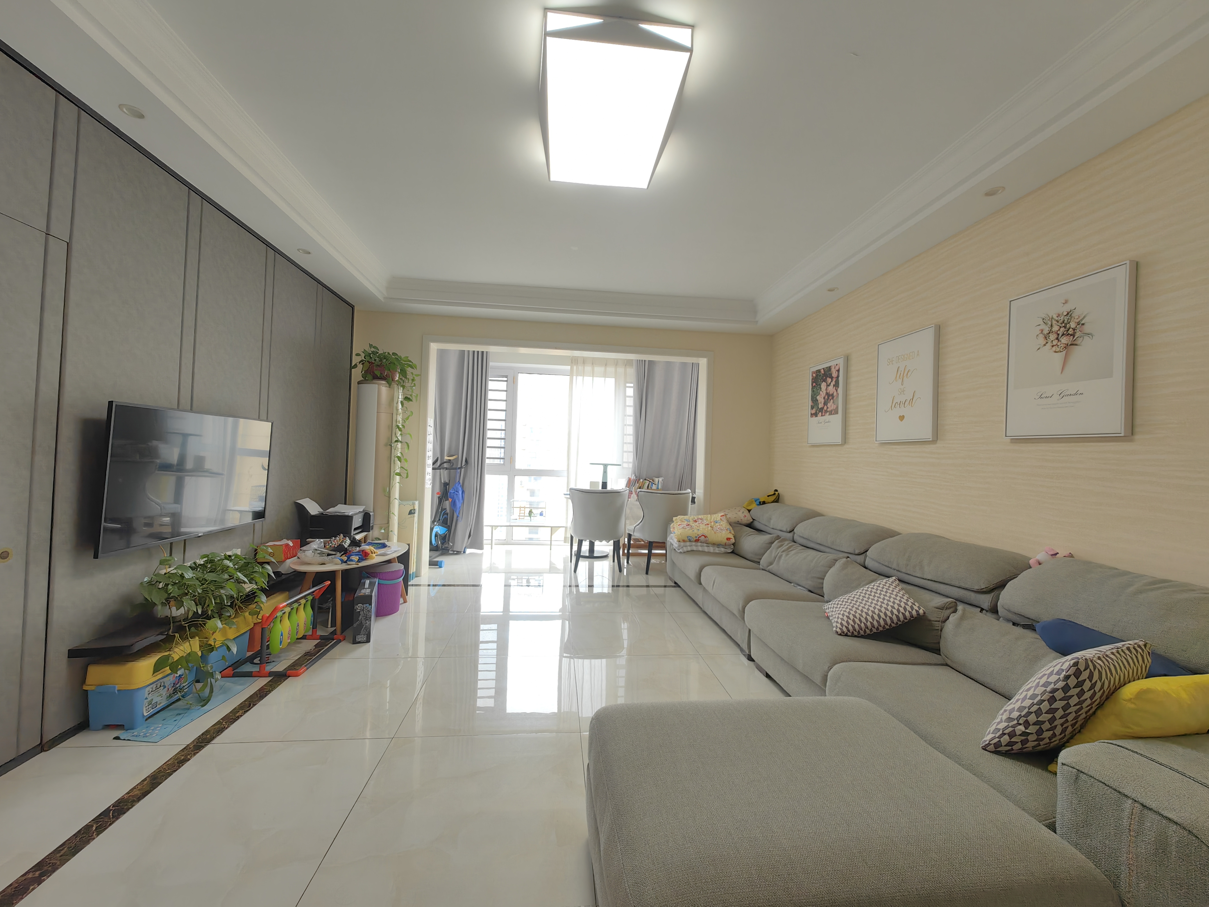 九八缔景城 4室2厅2卫 83.00万 九八缔景城 4室2厅2卫 83.00万室内图