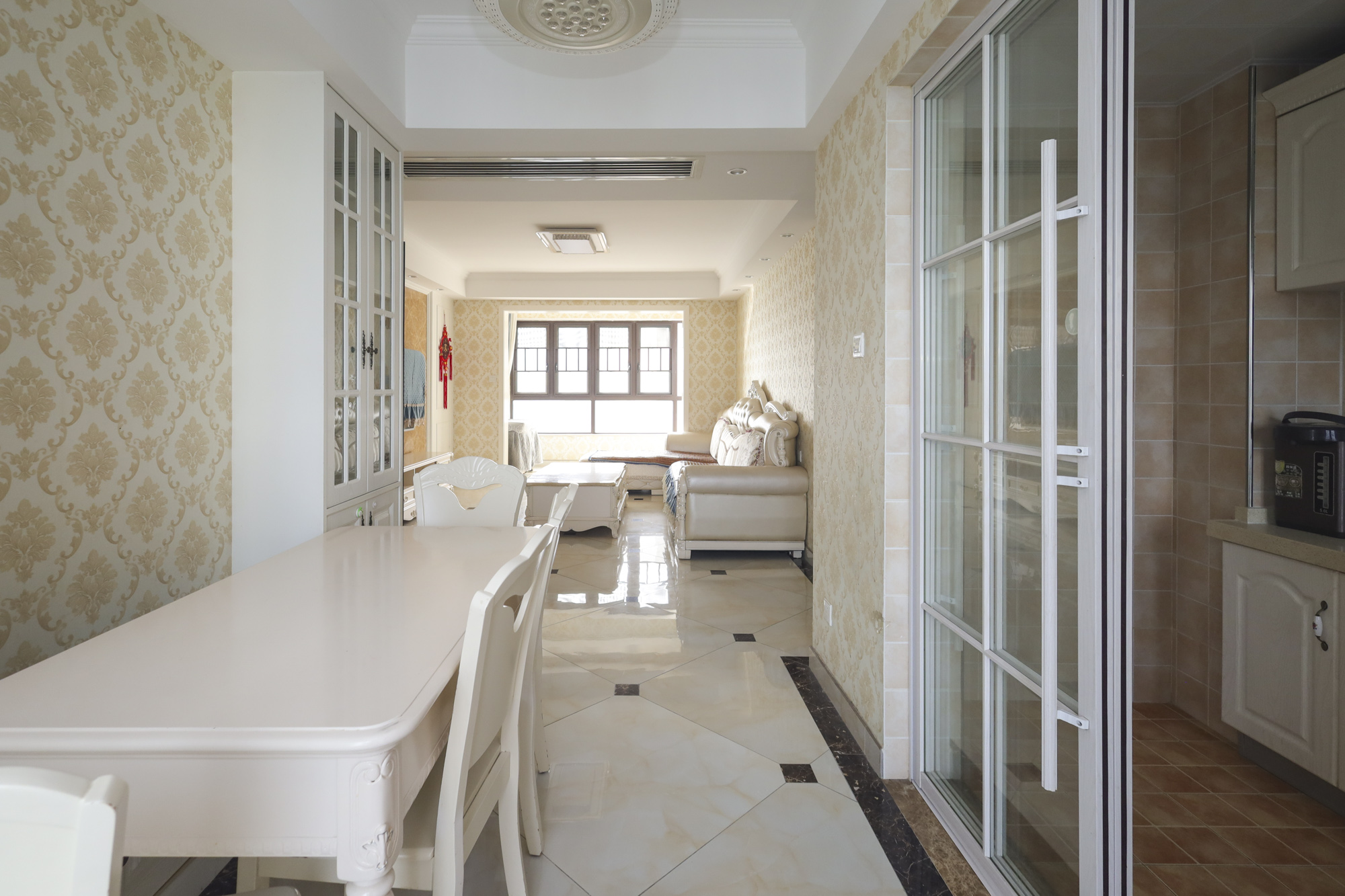 山语城三期  3室2厅2卫    85.0万 山语城三期  3室2厅2卫    85.0万客厅