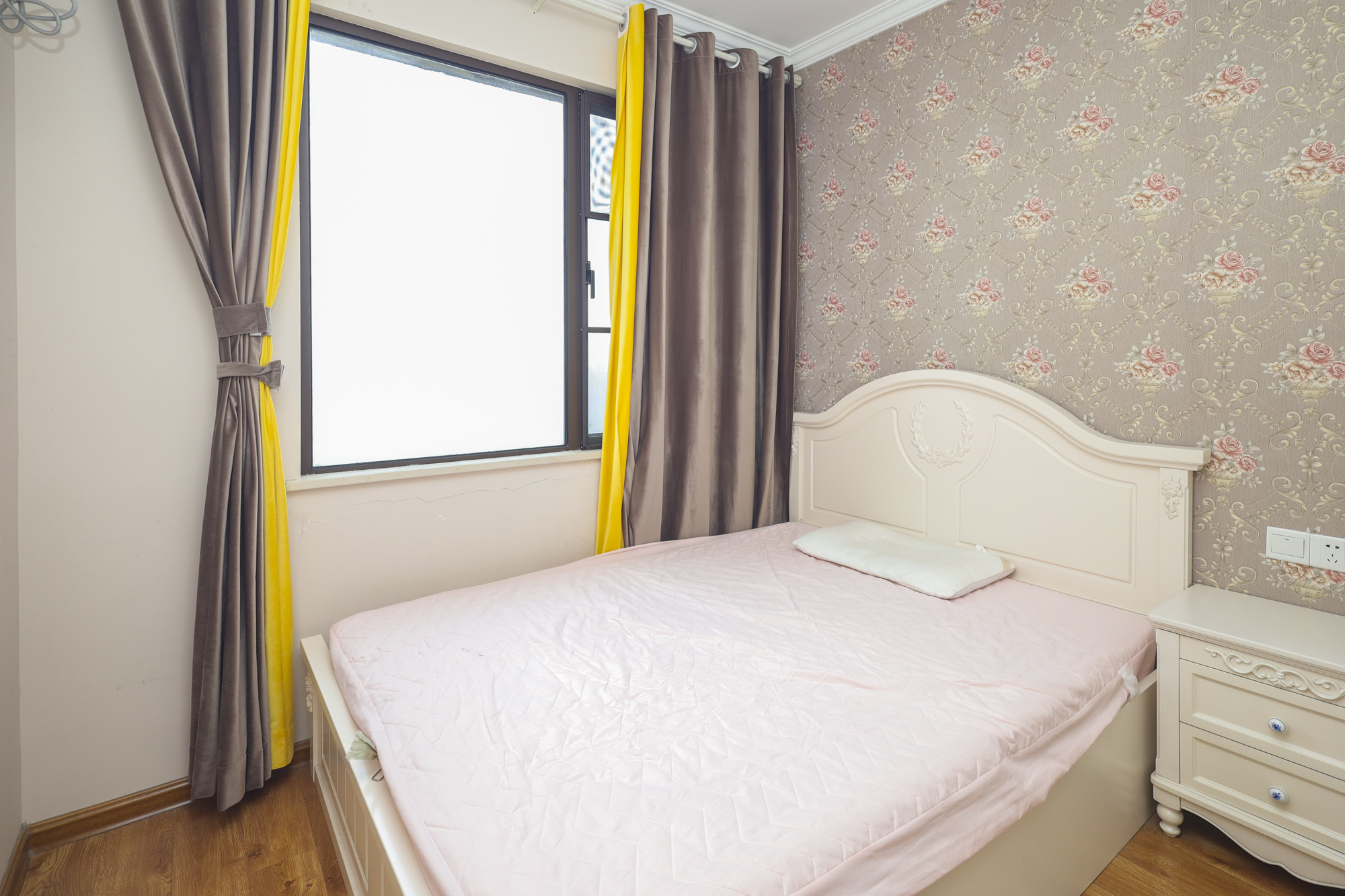 山语城三期  3室2厅2卫    85.0万 山语城三期  3室2厅2卫    85.0万卧室