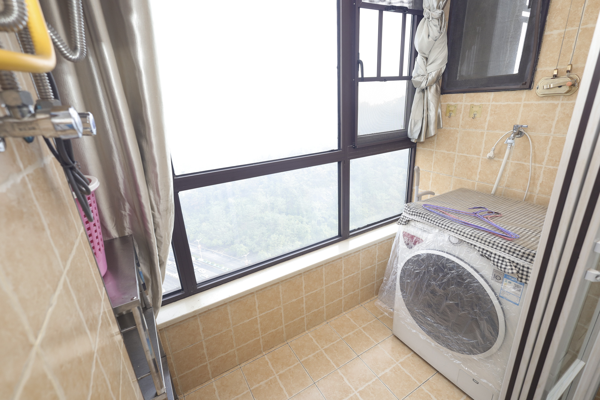 山语城三期  3室2厅2卫    85.0万 山语城三期  3室2厅2卫    85.0万阳台