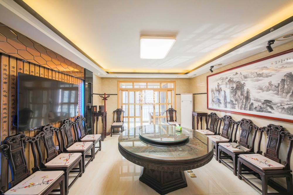 富兴嘉城（富兴汇中央）  4室2厅1卫    140.0万