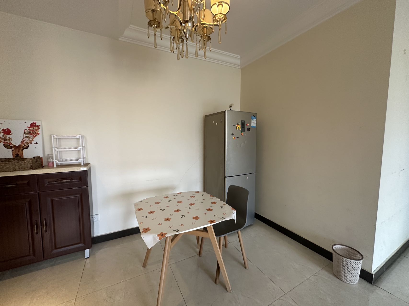 恒大华府  2室2厅1卫    52.0万 恒大华府  2室2厅1卫    52.0万室内图