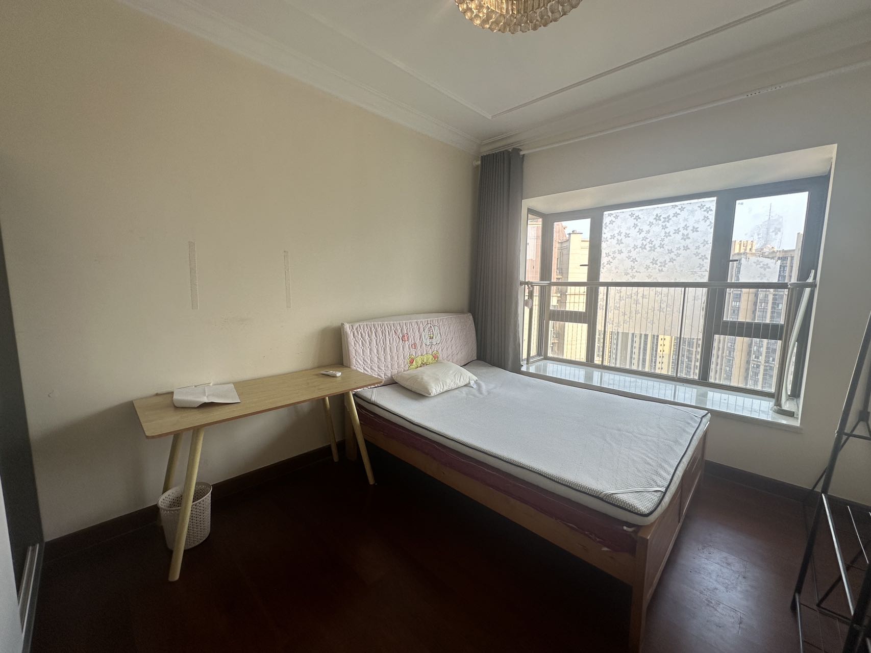 恒大华府  2室2厅1卫    52.0万 恒大华府  2室2厅1卫    52.0万室内图