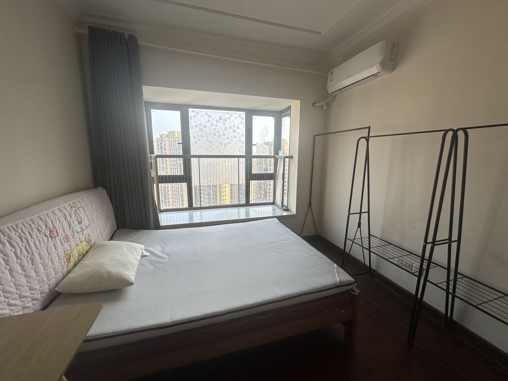 恒大华府  2室2厅1卫    52.0万 恒大华府  2室2厅1卫    52.0万室内图