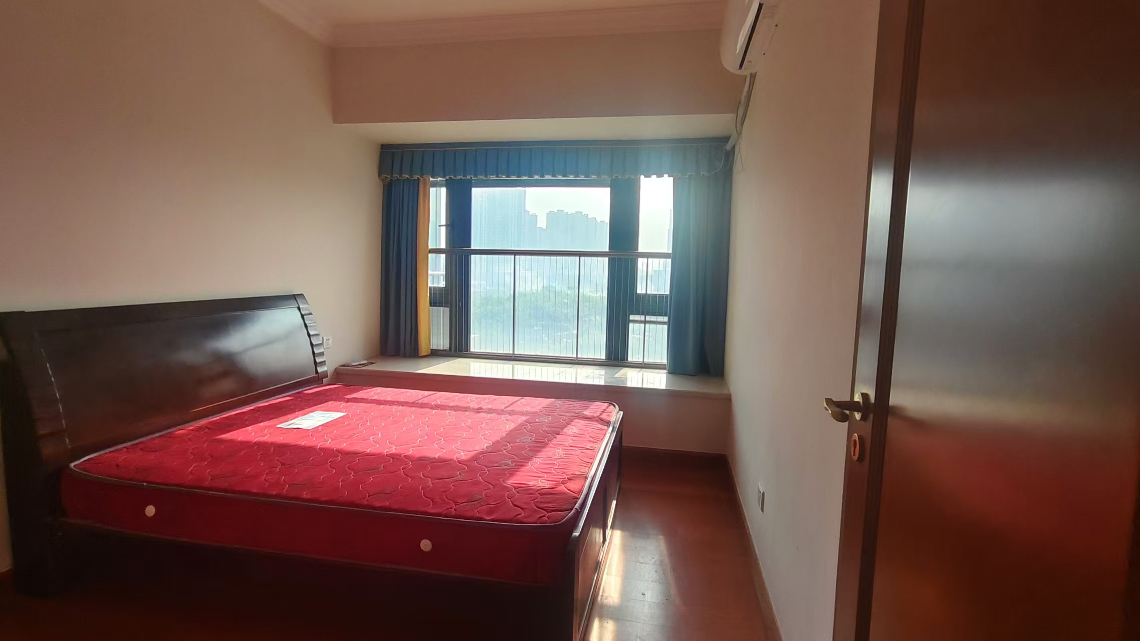 恒大林溪郡 3室2厅2卫 59.6万 恒大林溪郡 3室2厅2卫 59.6万室内图