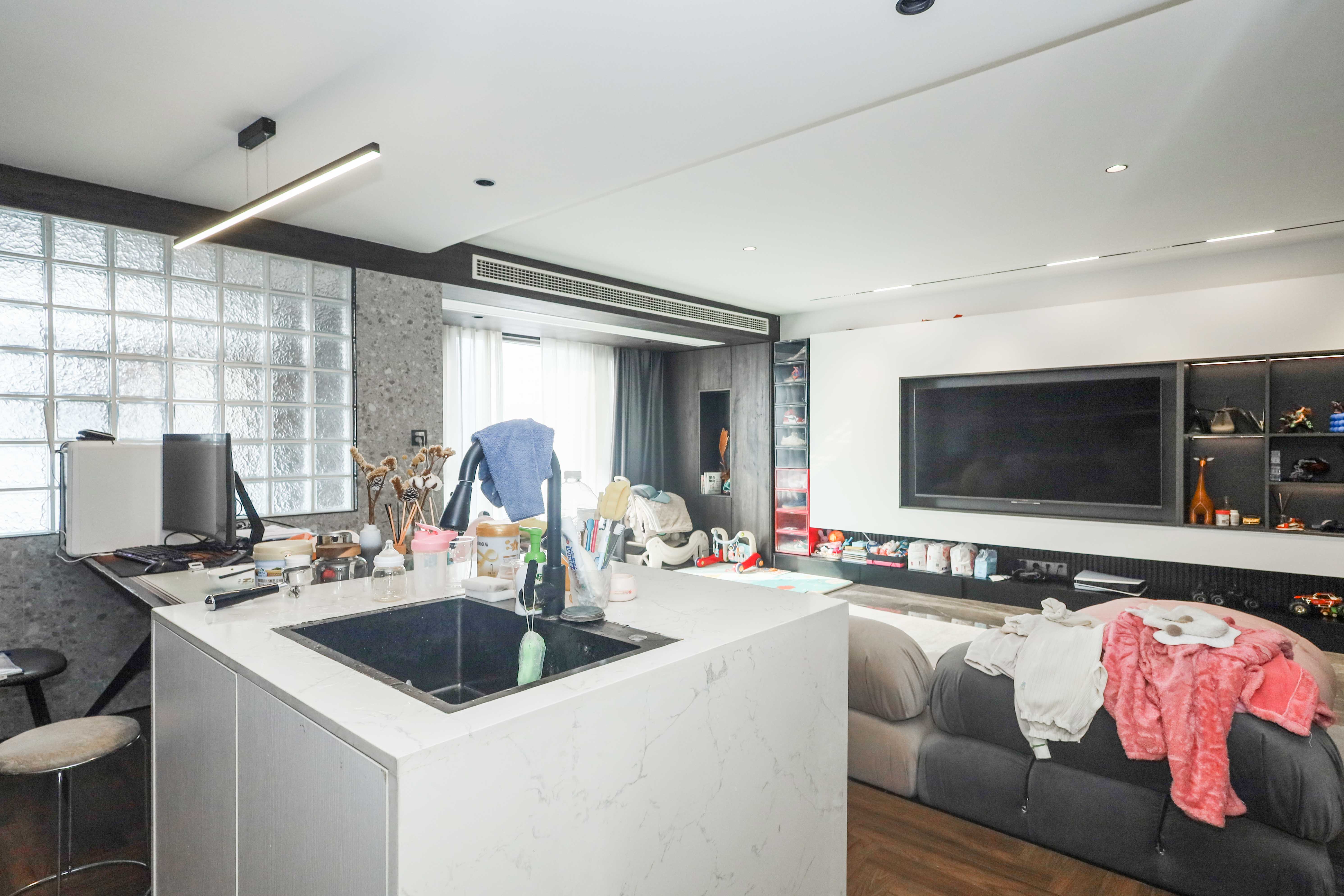 建发央著  3室2厅2卫   288.00万其他