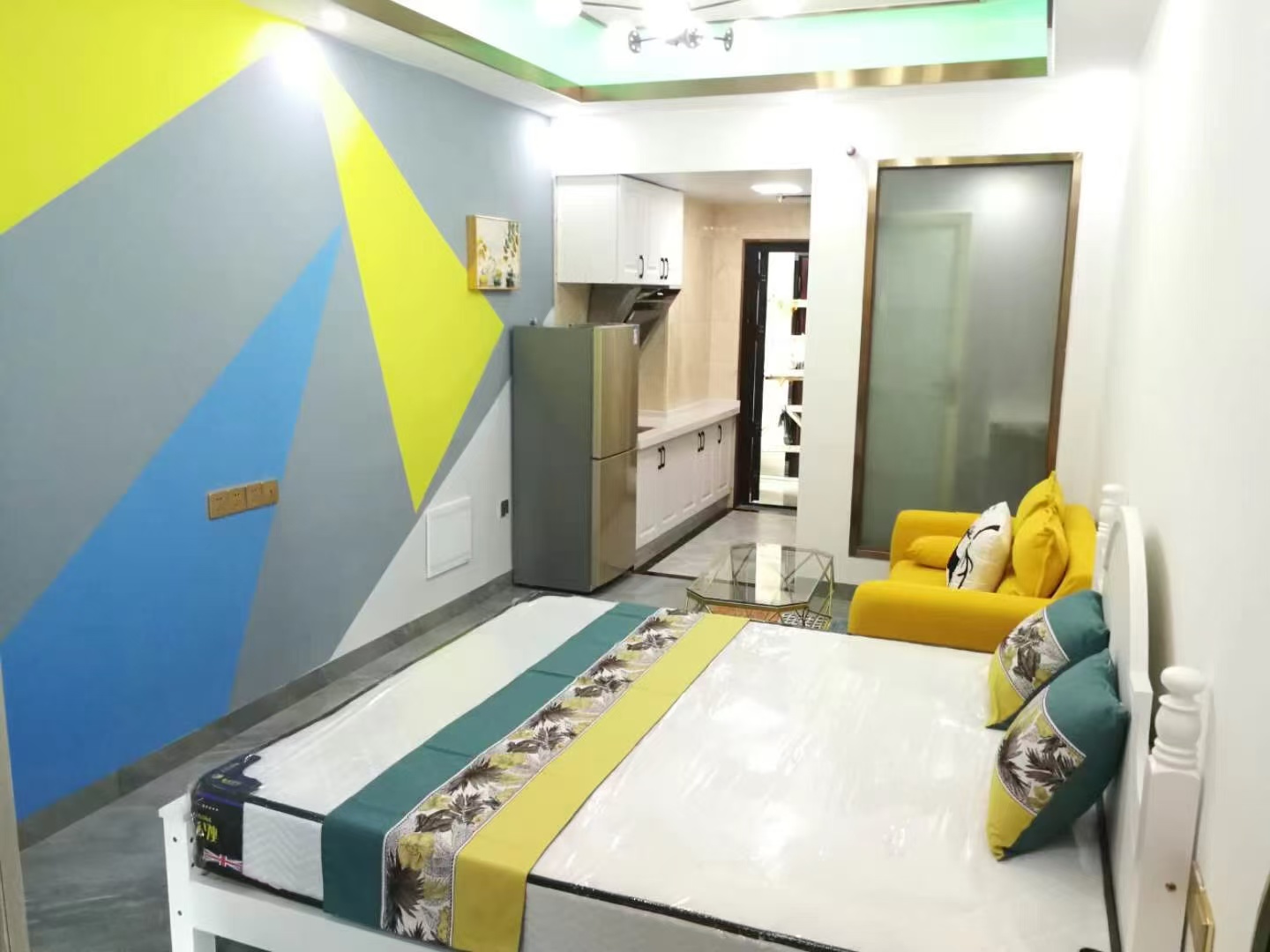 东盈商业广场(华泉城市广场) 1室1厅1卫 1700.0元/月 东盈商业广场(华泉城市广场) 1室1厅1卫 1700.0元/月室内图