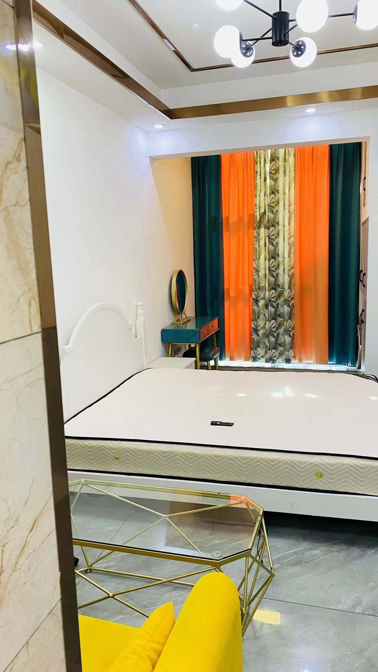 东盈商业广场(华泉城市广场) 1室1厅1卫 1700.0元/月 东盈商业广场(华泉城市广场) 1室1厅1卫 1700.0元/月室内图