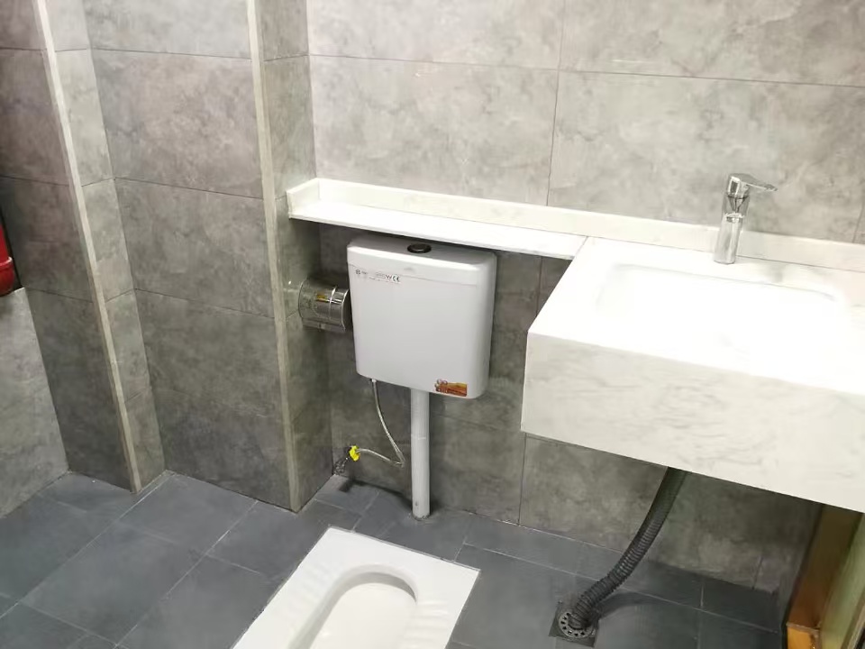 东盈商业广场(华泉城市广场) 1室1厅1卫 1700.0元/月 东盈商业广场(华泉城市广场) 1室1厅1卫 1700.0元/月室内图