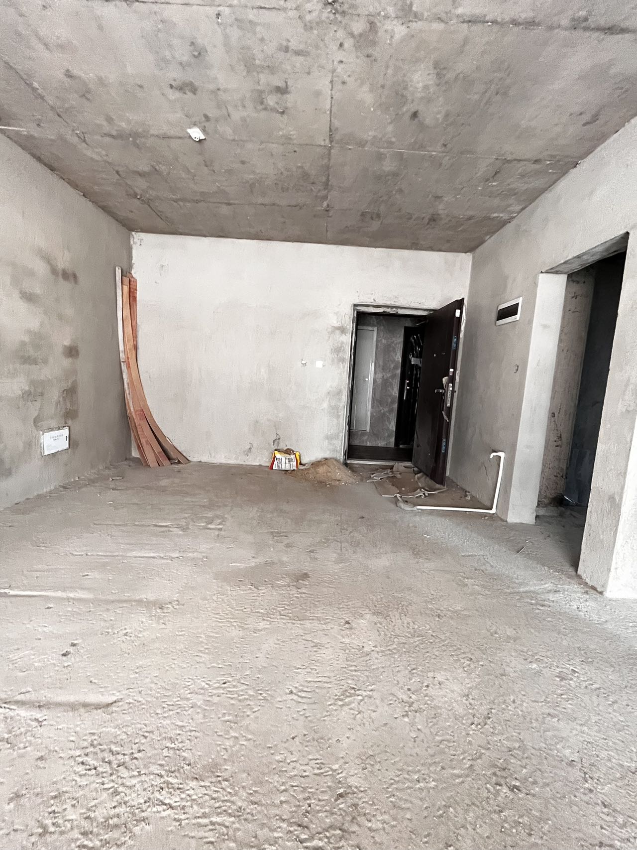 棠湖城市场广场  4室2厅2卫    108.0万室内图