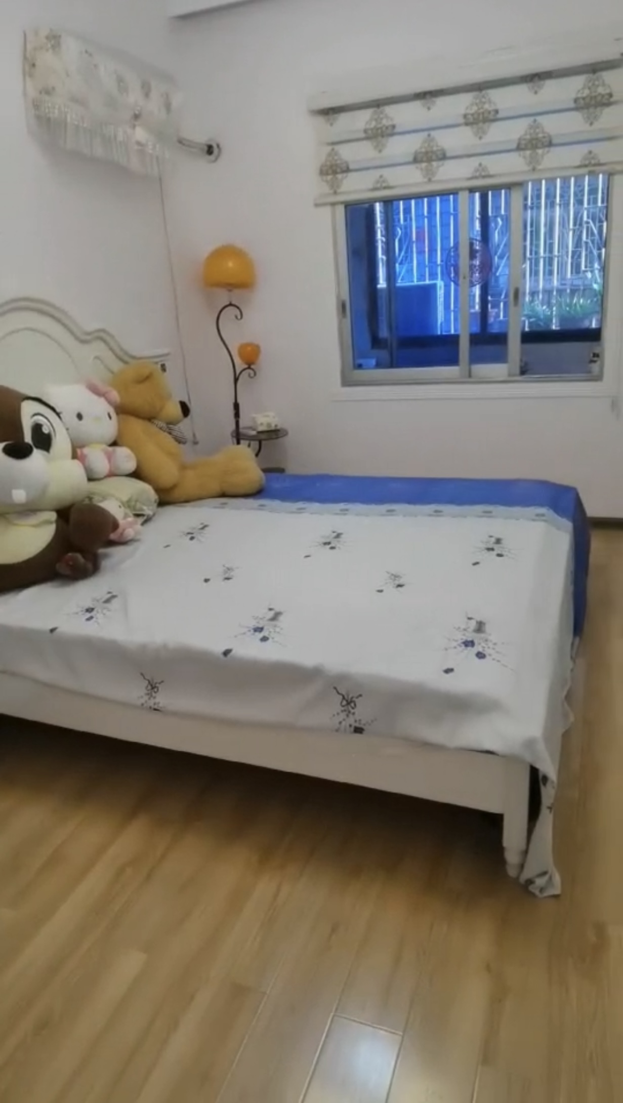 立新二社区  4室2厅2卫    1700.0元/月 立新二社区  4室2厅2卫    1700.0元/月室内图