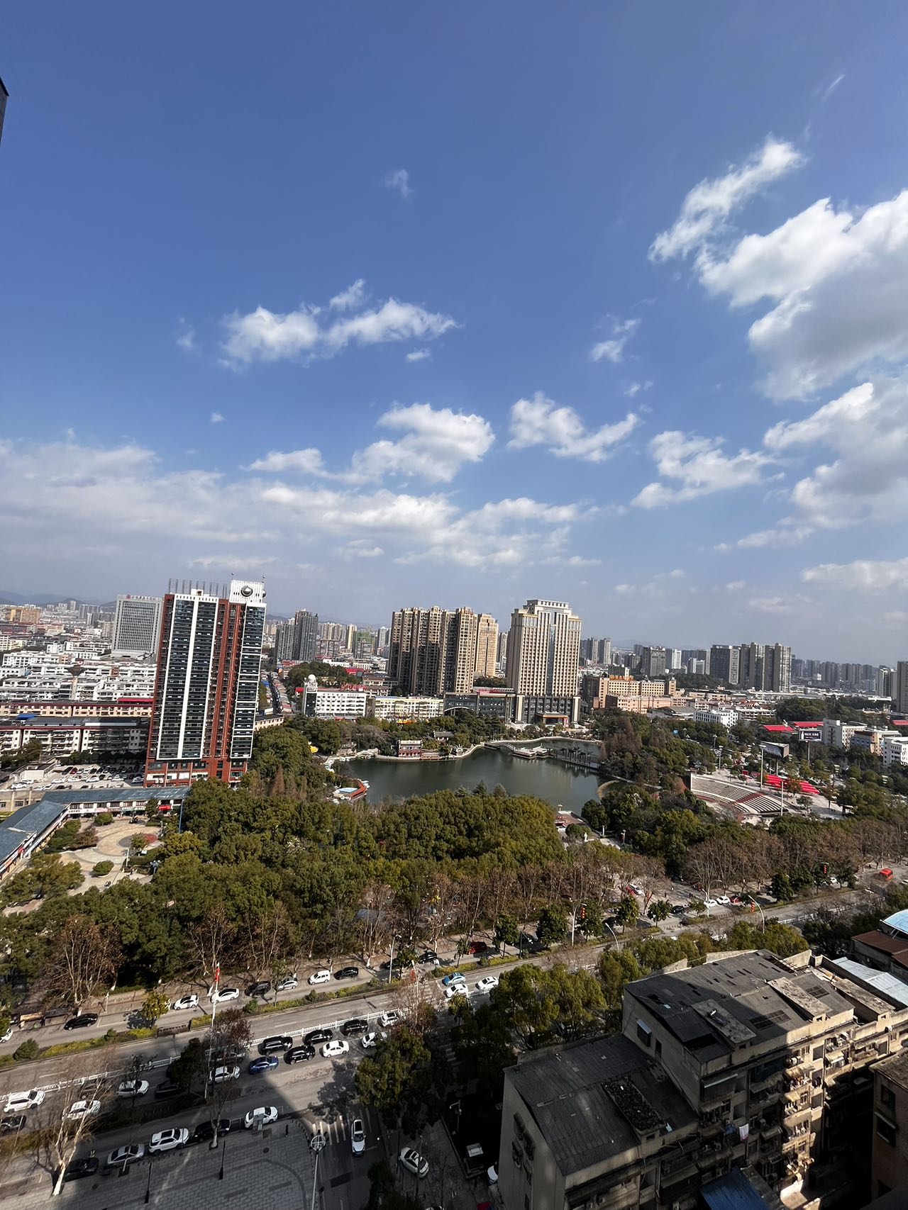 棠湖城市场广场  4室2厅2卫    108.0万室内图