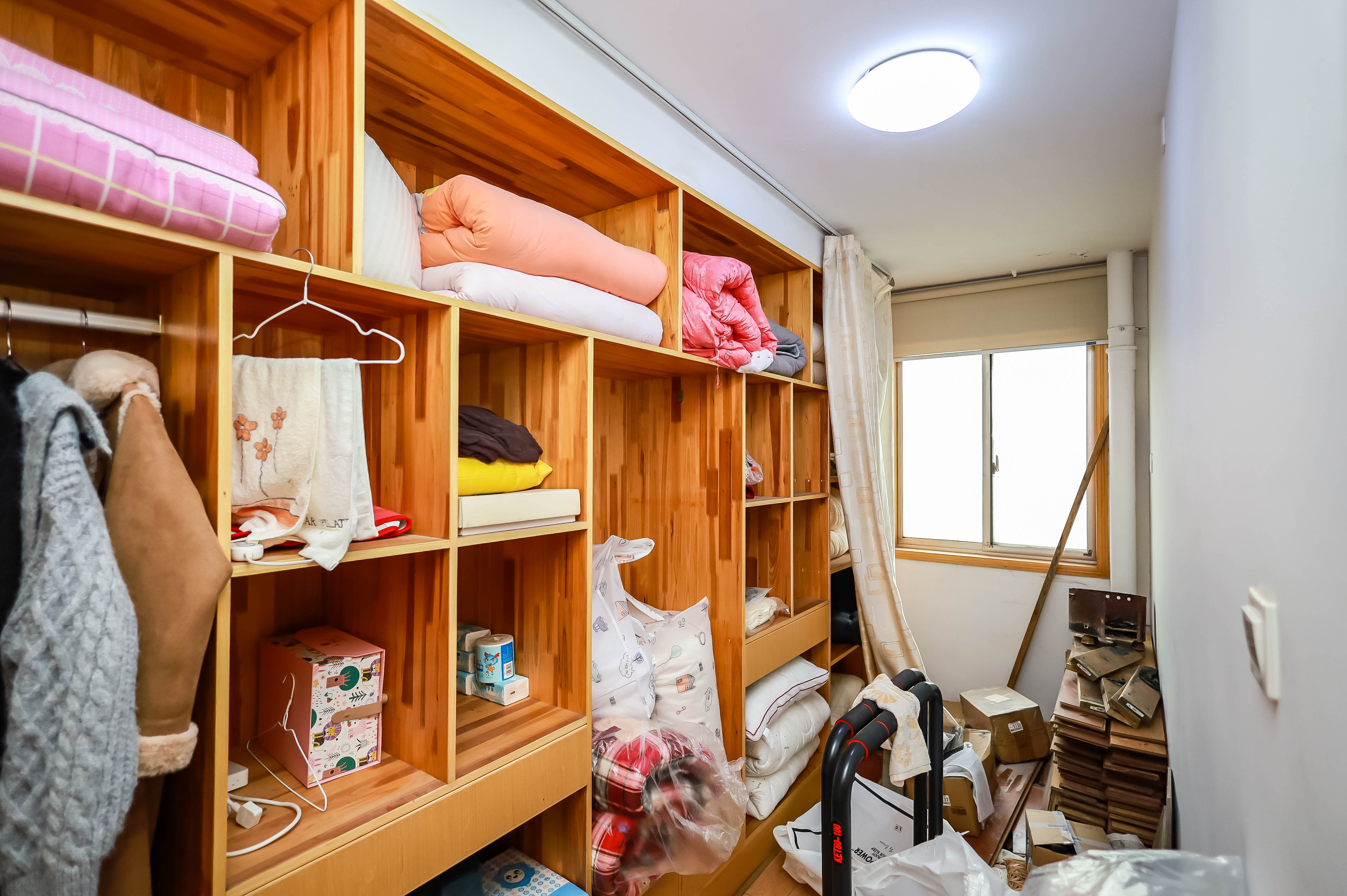 咸嘉新村嘉兴苑  4室2厅2卫   118.00万其他