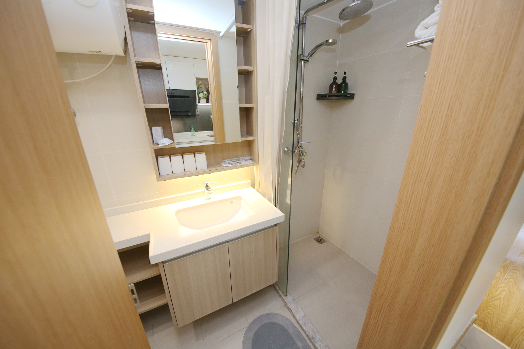 阳光城檀悦  2室1厅1卫   58.00万卫生间