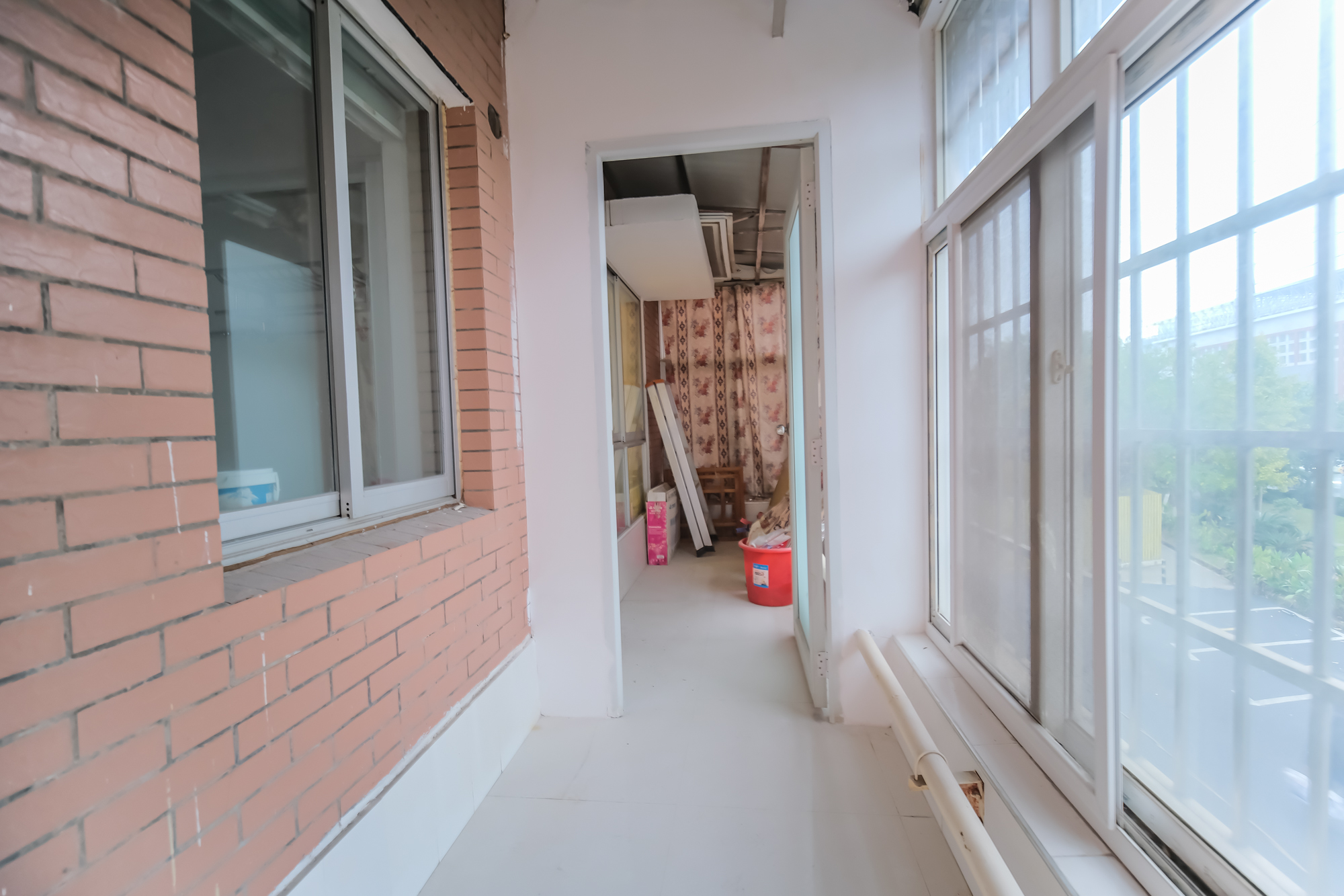 四季星城 3室2厅2卫 72.8万 四季星城 3室2厅2卫 72.8万阳台