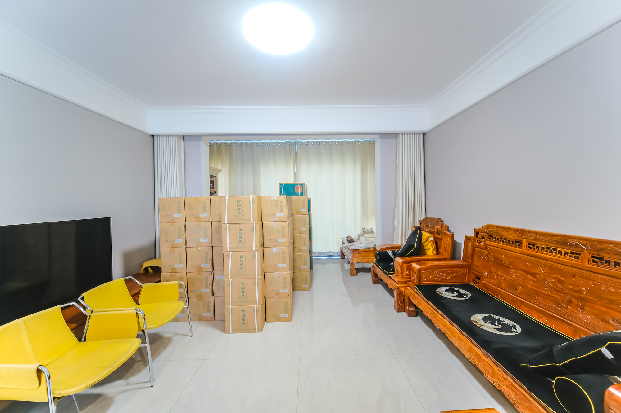 运达锦绣广场  4室2厅2卫    168.0万 运达锦绣广场  4室2厅2卫    168.0万客厅