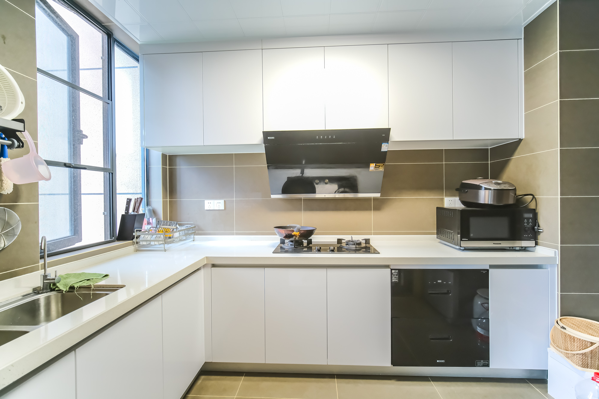 运达锦绣广场  4室2厅2卫    168.0万厨房