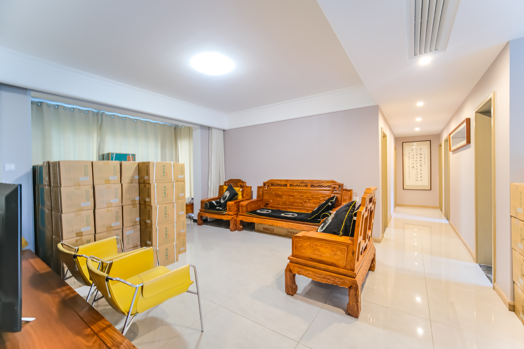 运达锦绣广场  4室2厅2卫    168.0万 运达锦绣广场  4室2厅2卫    168.0万客厅