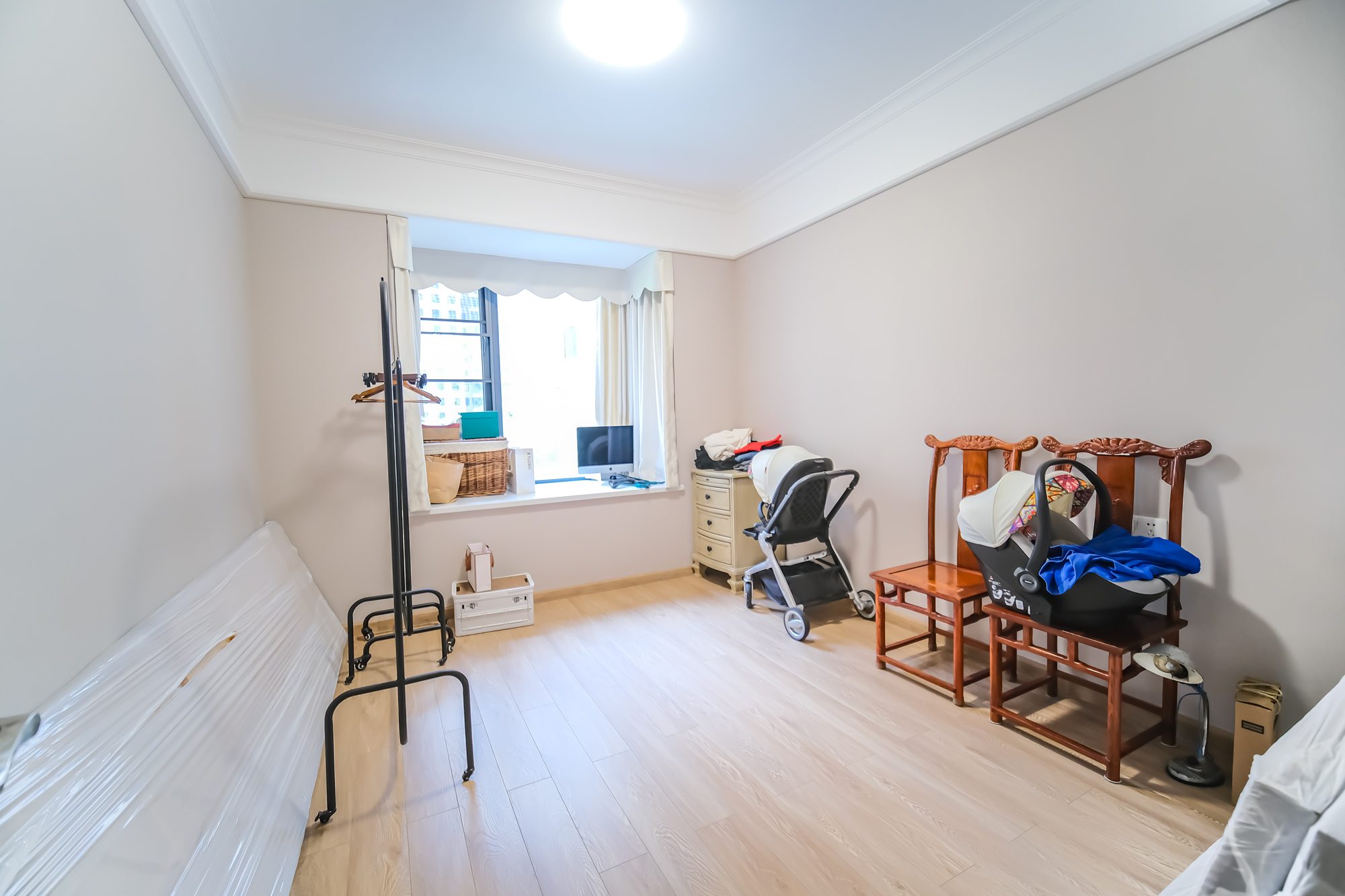 运达锦绣广场  4室2厅2卫    168.0万 运达锦绣广场  4室2厅2卫    168.0万卧室