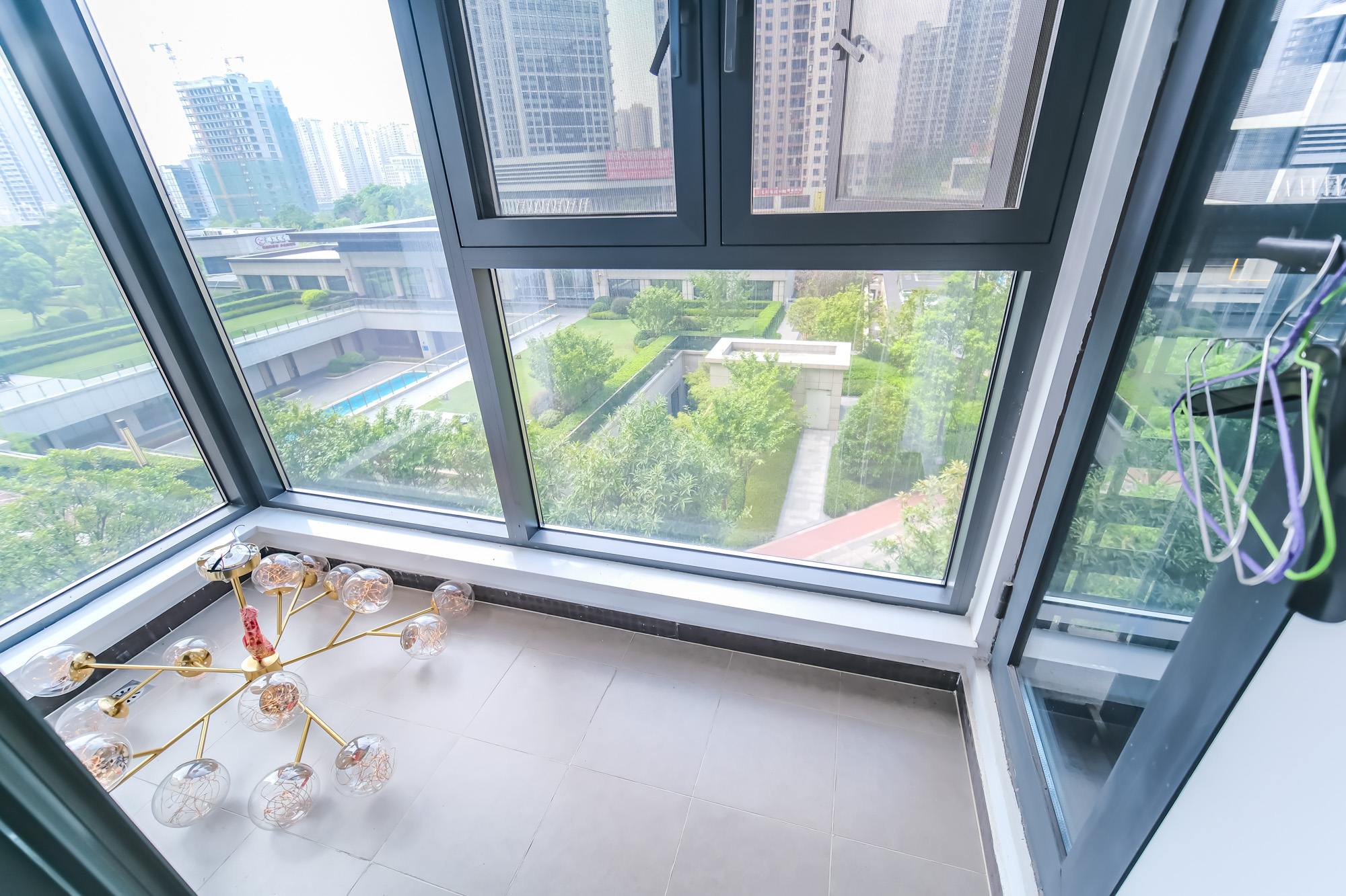 运达锦绣广场  4室2厅2卫    168.0万阳台