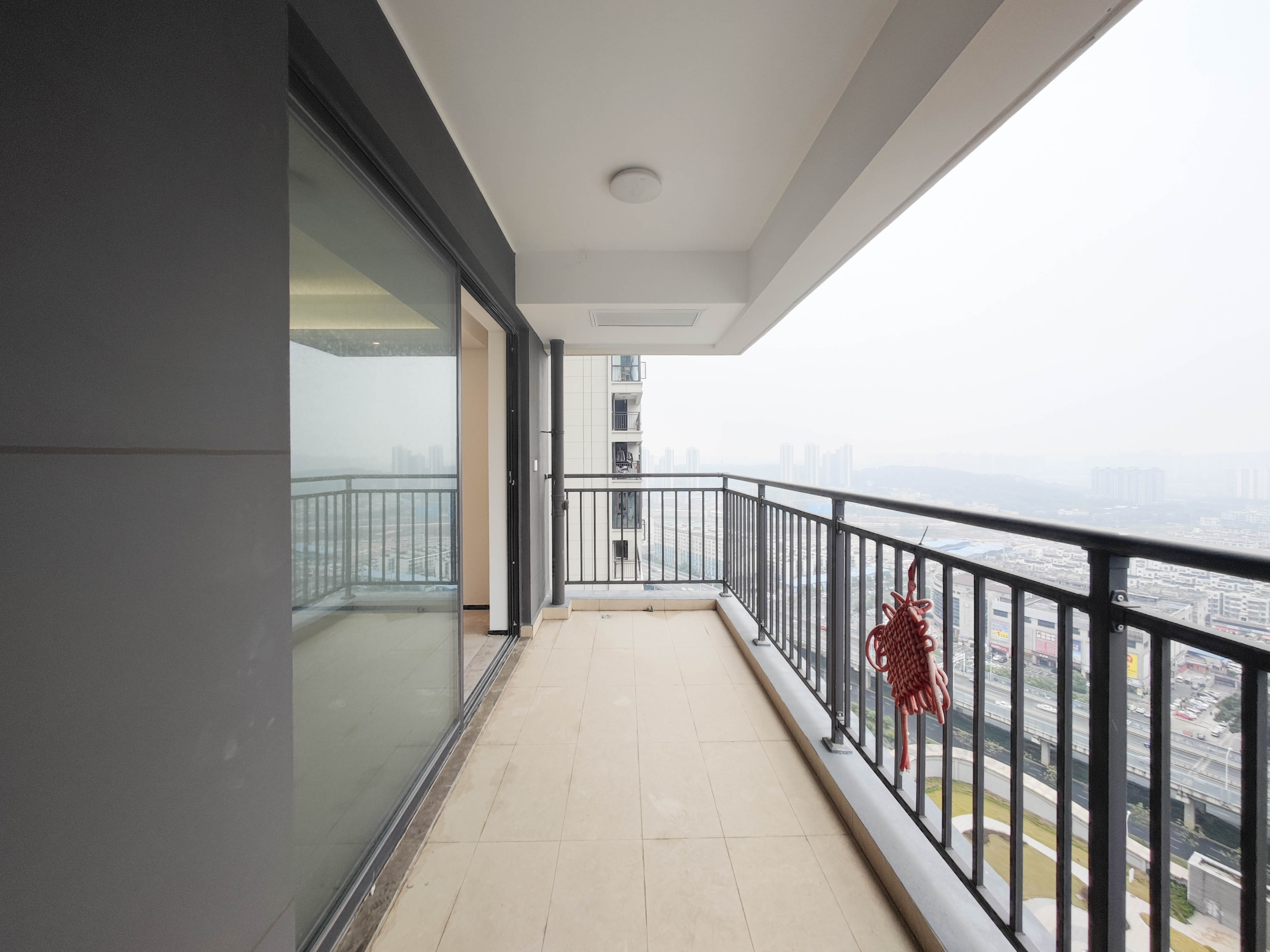 长房星城天地 3室2厅2卫 166.0万 长房星城天地 3室2厅2卫 166.0万阳台