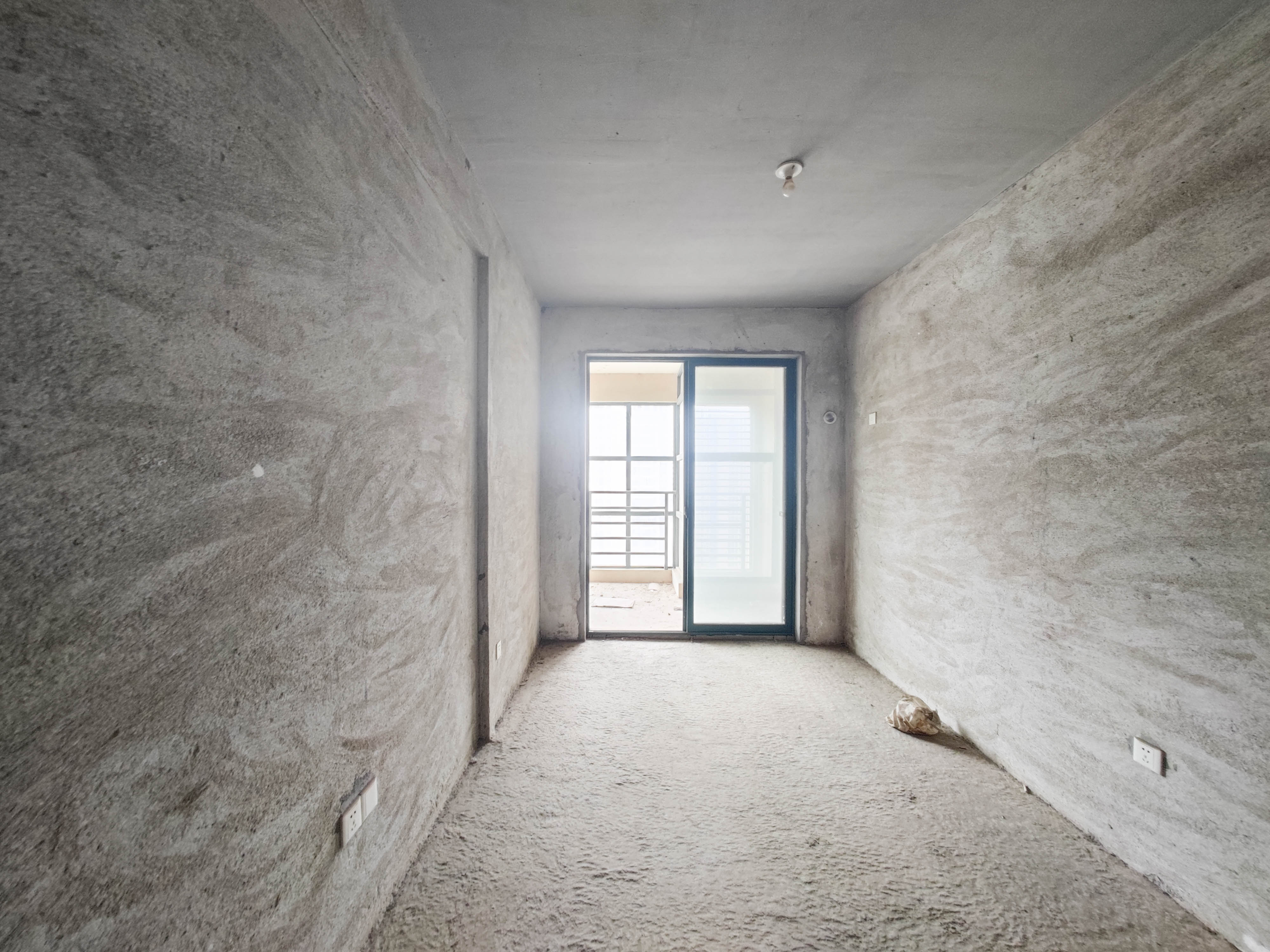 华盛世纪新城  4室2厅2卫    144.5万 华盛世纪新城  4室2厅2卫    144.5万卧室