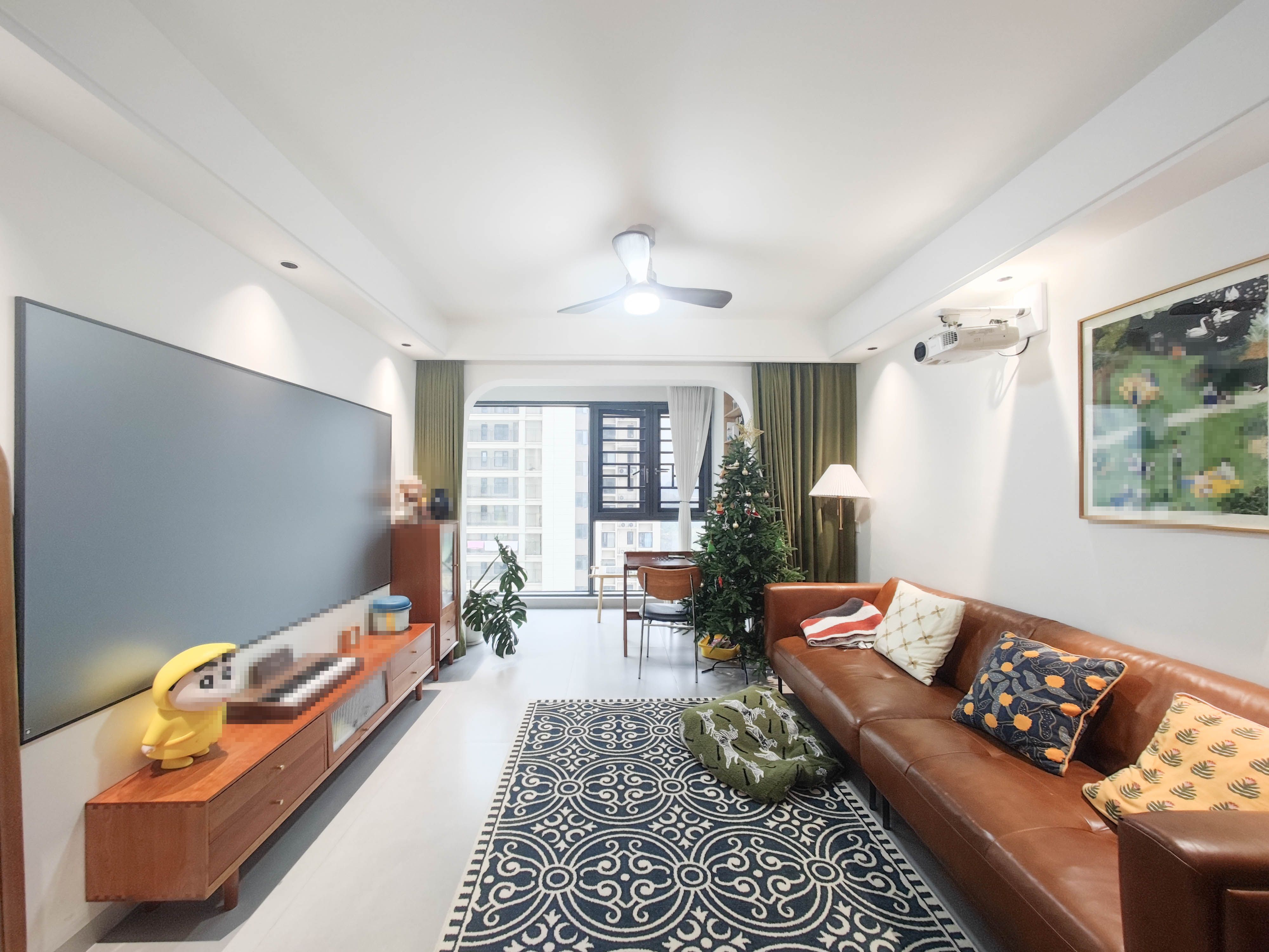 远洋红星天铂一期 3室2厅2卫 118.0万 远洋红星天铂一期 3室2厅2卫 118.0万客厅