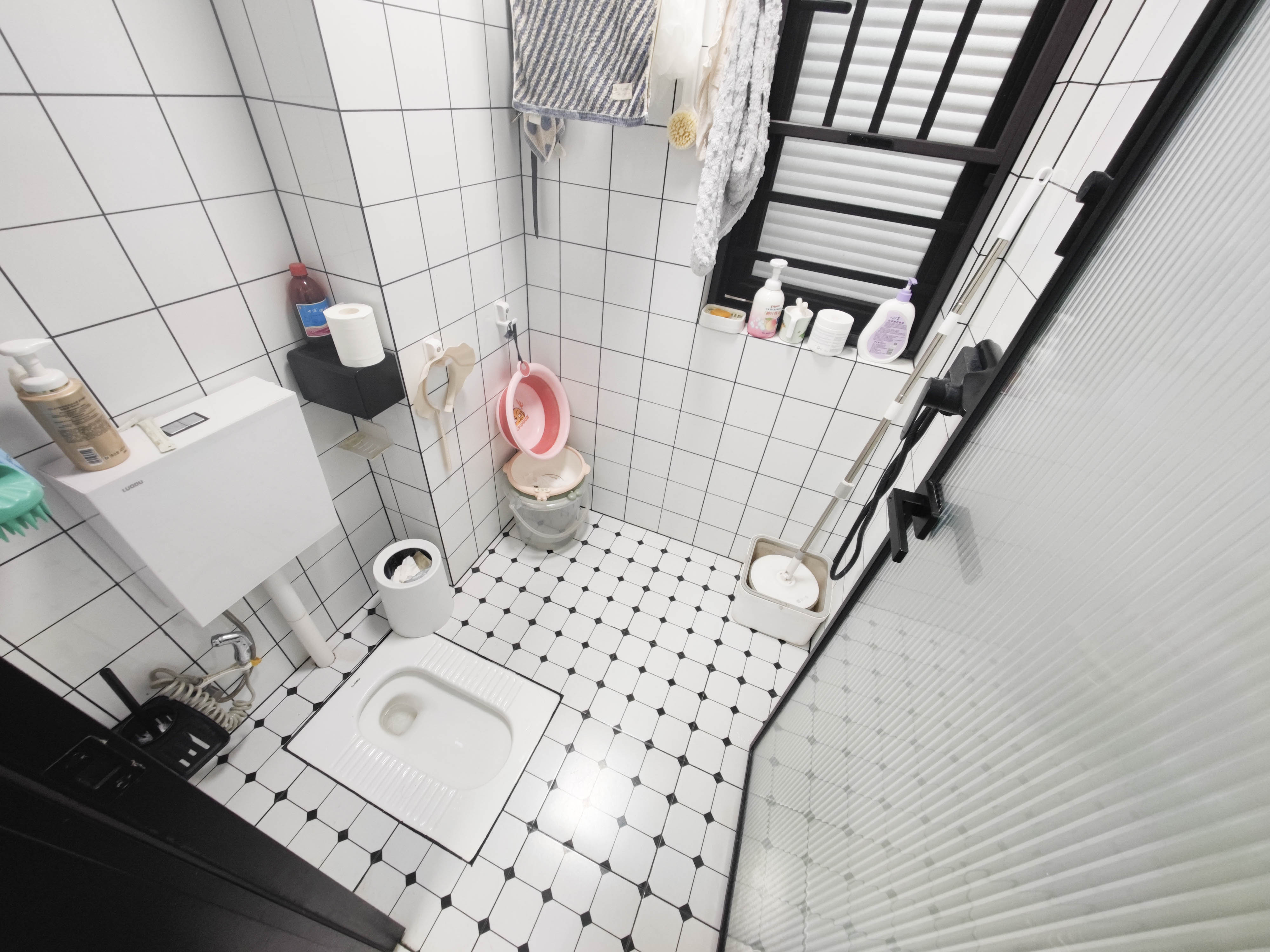 远洋红星天铂一期 3室2厅2卫 118.0万 远洋红星天铂一期 3室2厅2卫 118.0万卫生间