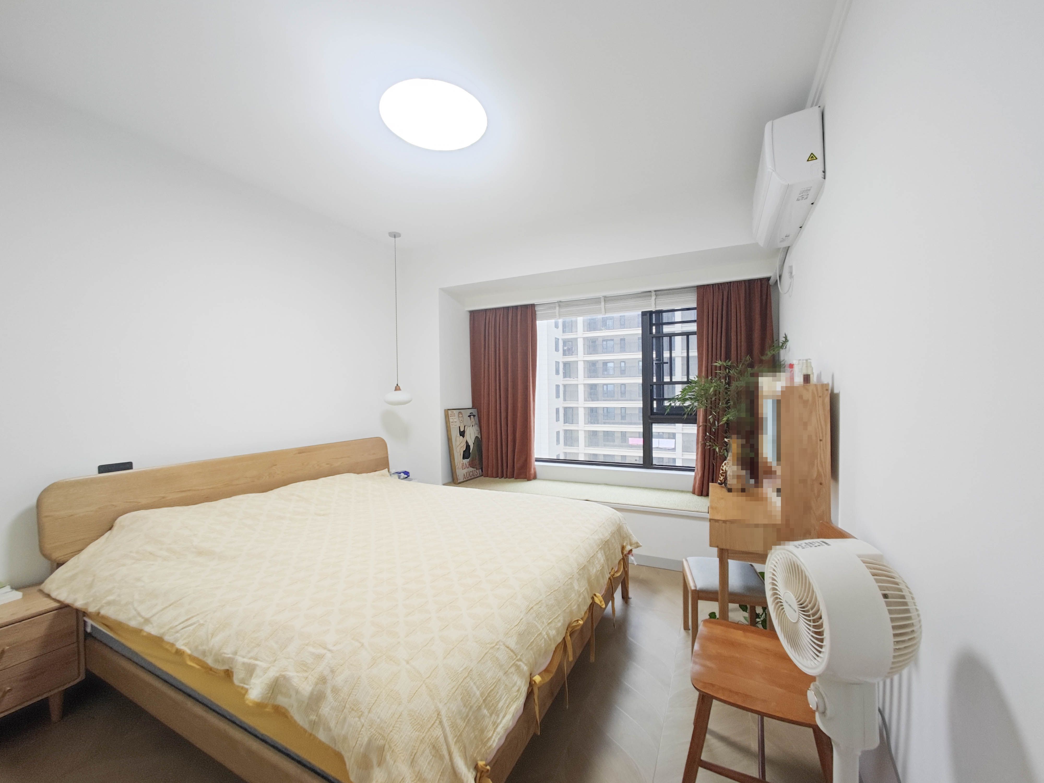 远洋红星天铂一期 3室2厅2卫 118.0万 远洋红星天铂一期 3室2厅2卫 118.0万卧室