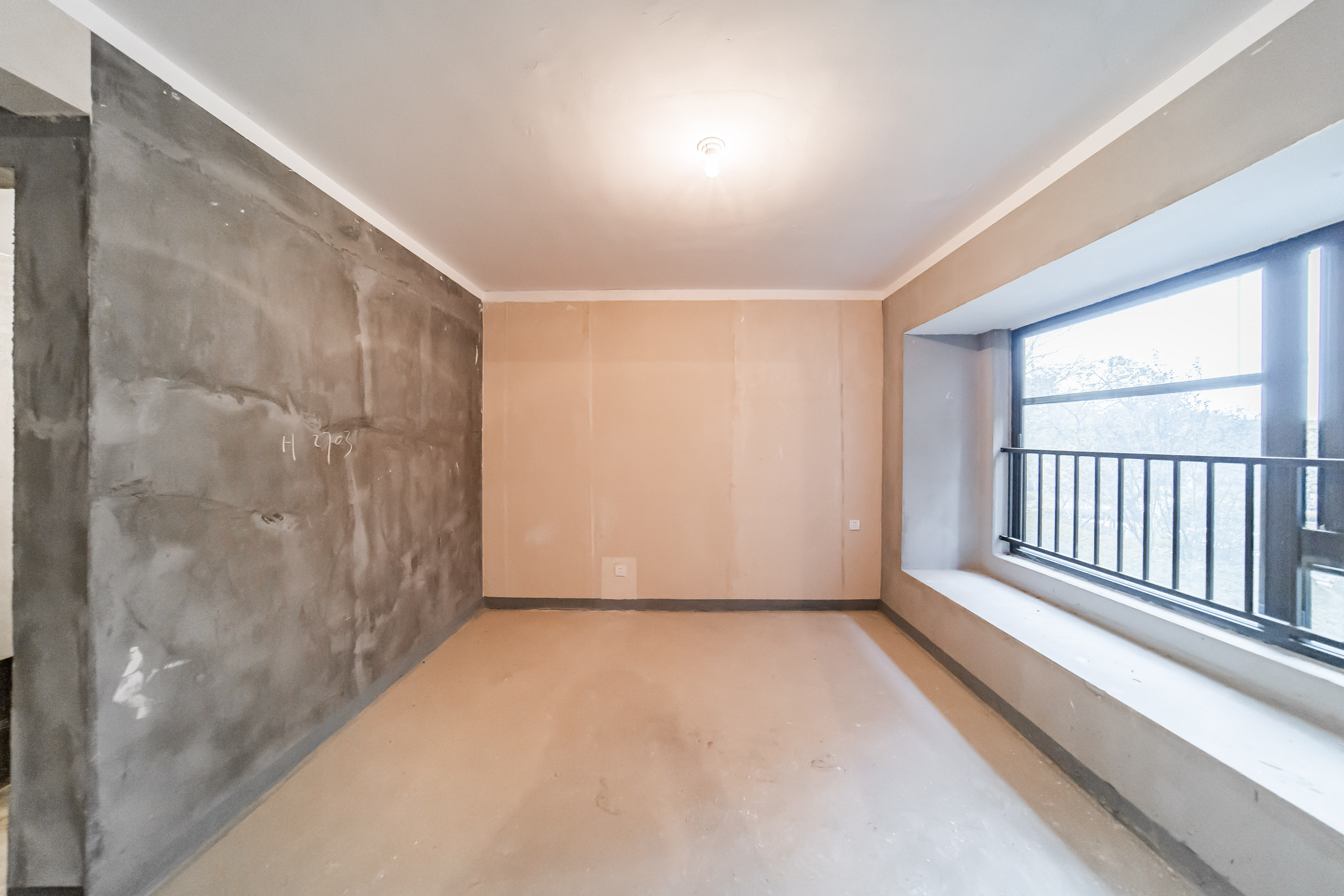建发电建江山悦  4室2厅2卫   165.00万卧室