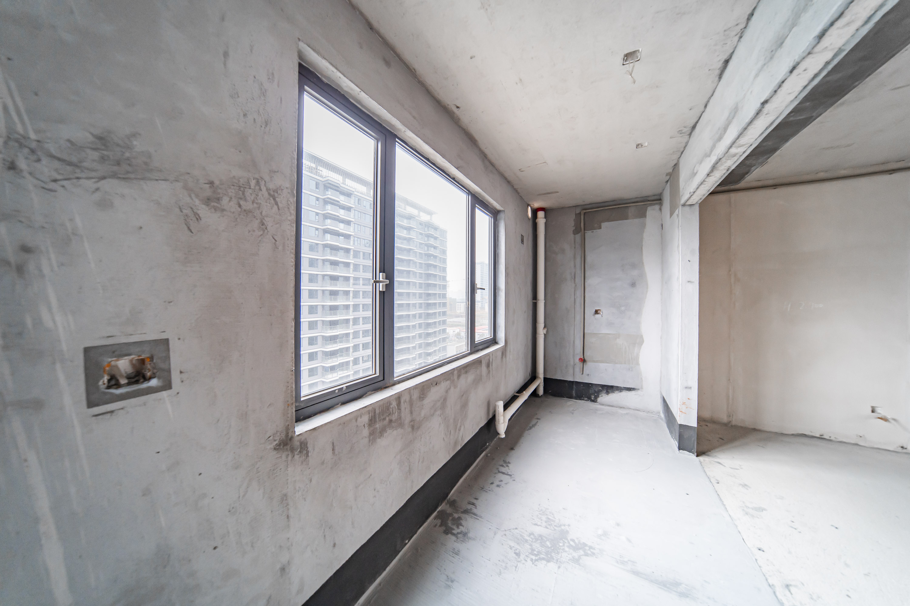 城发恒伟洋湖映2009  4室2厅2卫    255.0万厨房