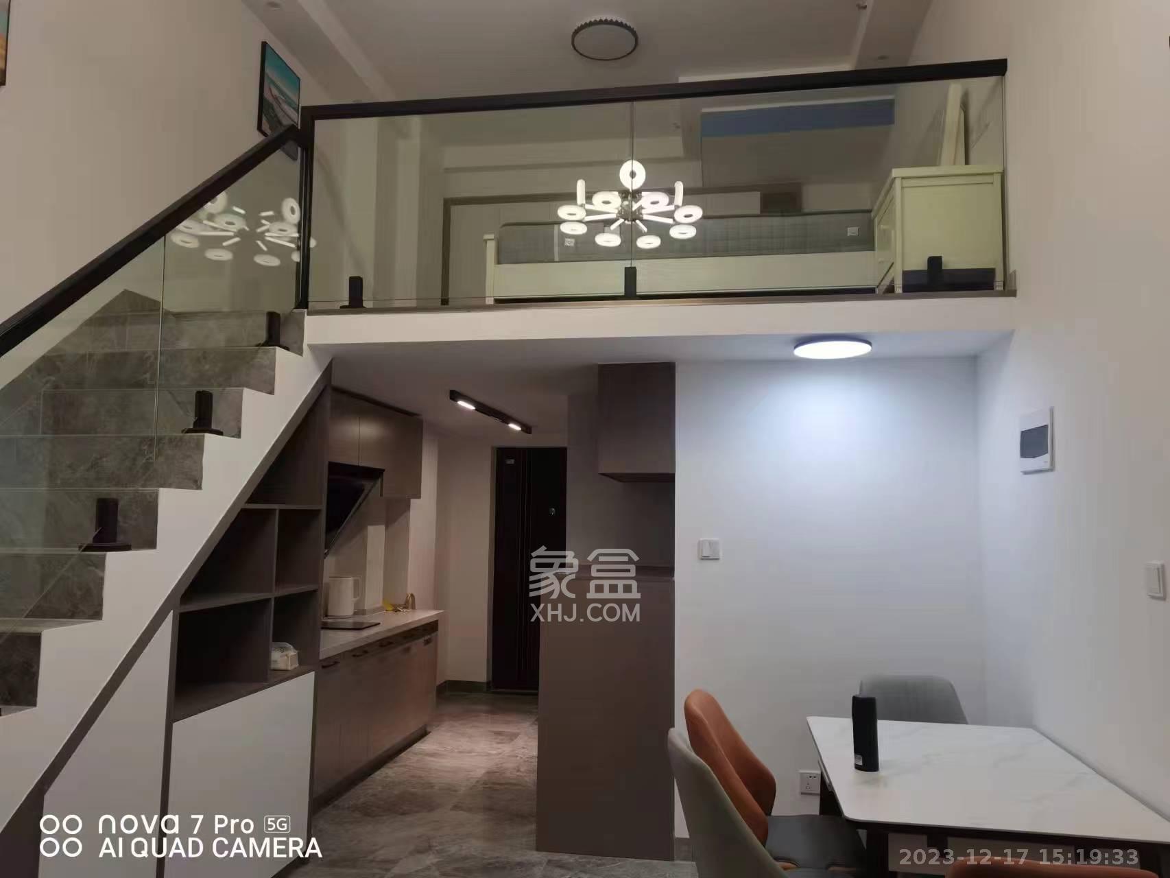 长燃润和天地(长润小区印湘江) 1室1厅1卫 1800.0元/月 长燃润和天地(长润小区印湘江) 1室1厅1卫 1800.0元/月室内图