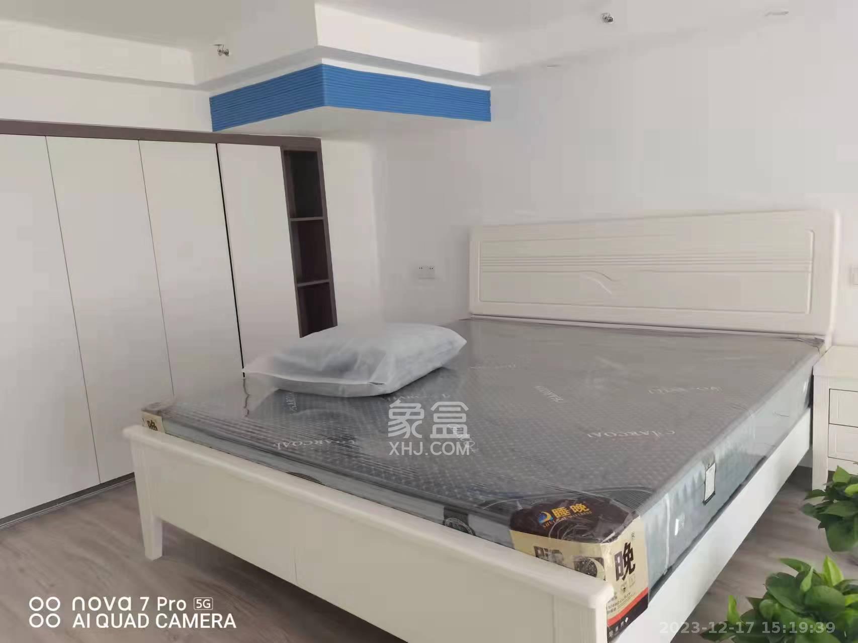 长燃润和天地(长润小区印湘江) 1室1厅1卫 1800.0元/月 长燃润和天地(长润小区印湘江) 1室1厅1卫 1800.0元/月室内图