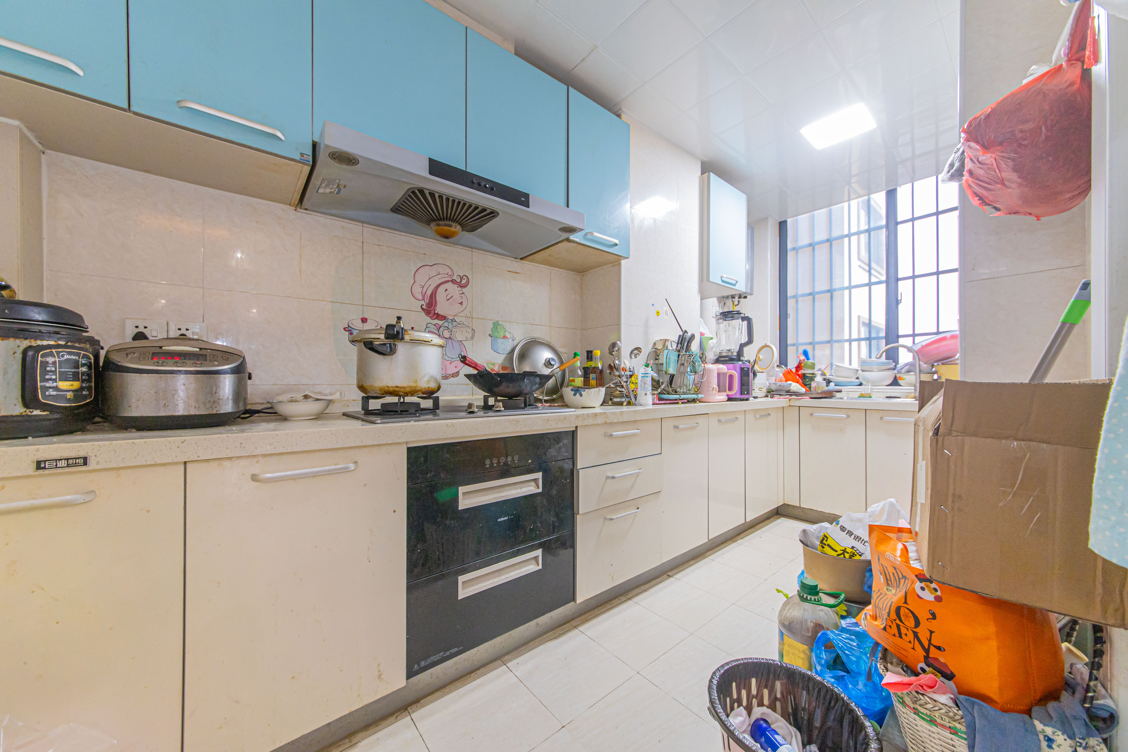 中建芙蓉嘉苑  3室2厅2卫    99.8万 中建芙蓉嘉苑  3室2厅2卫    99.8万厨房