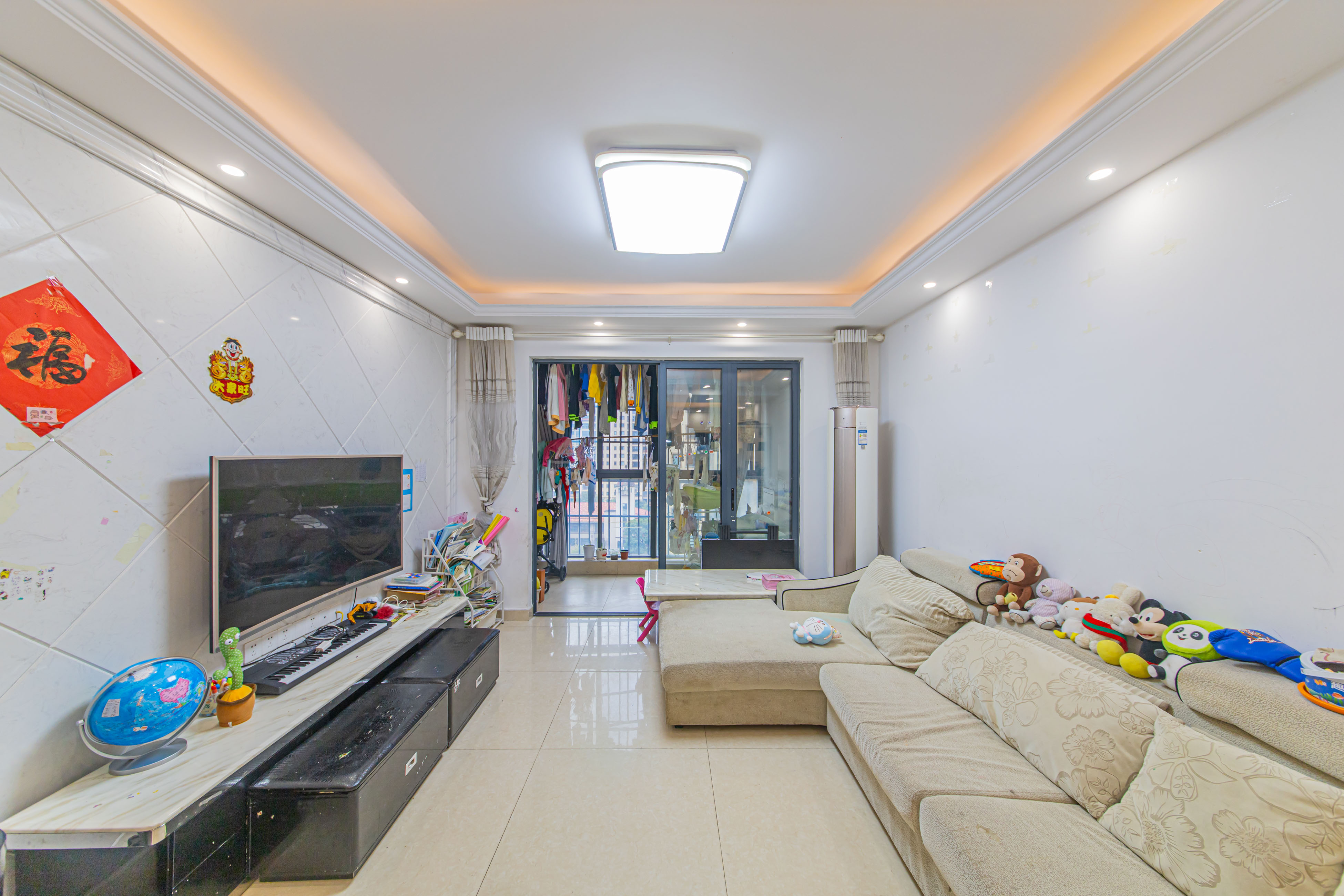 中建芙蓉嘉苑  3室2厅2卫    99.8万 中建芙蓉嘉苑  3室2厅2卫    99.8万客厅