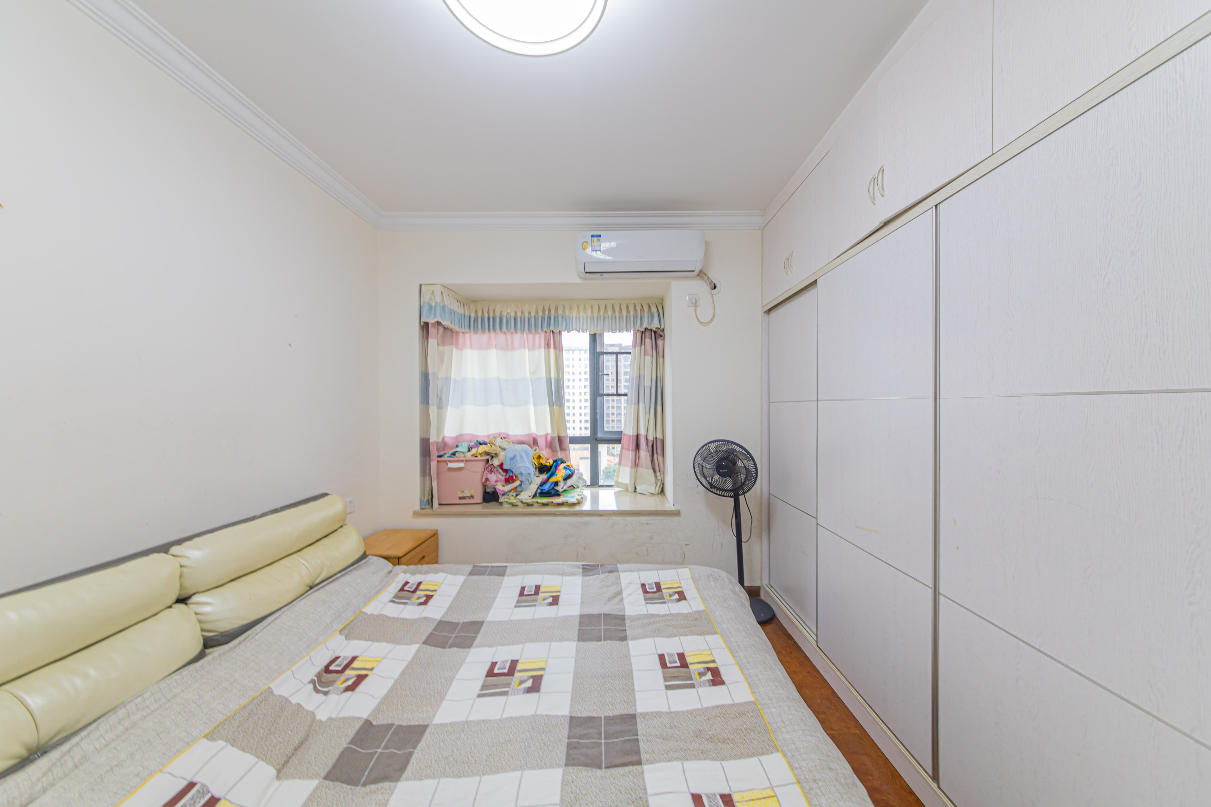 中建芙蓉嘉苑  3室2厅2卫    99.8万 中建芙蓉嘉苑  3室2厅2卫    99.8万卧室