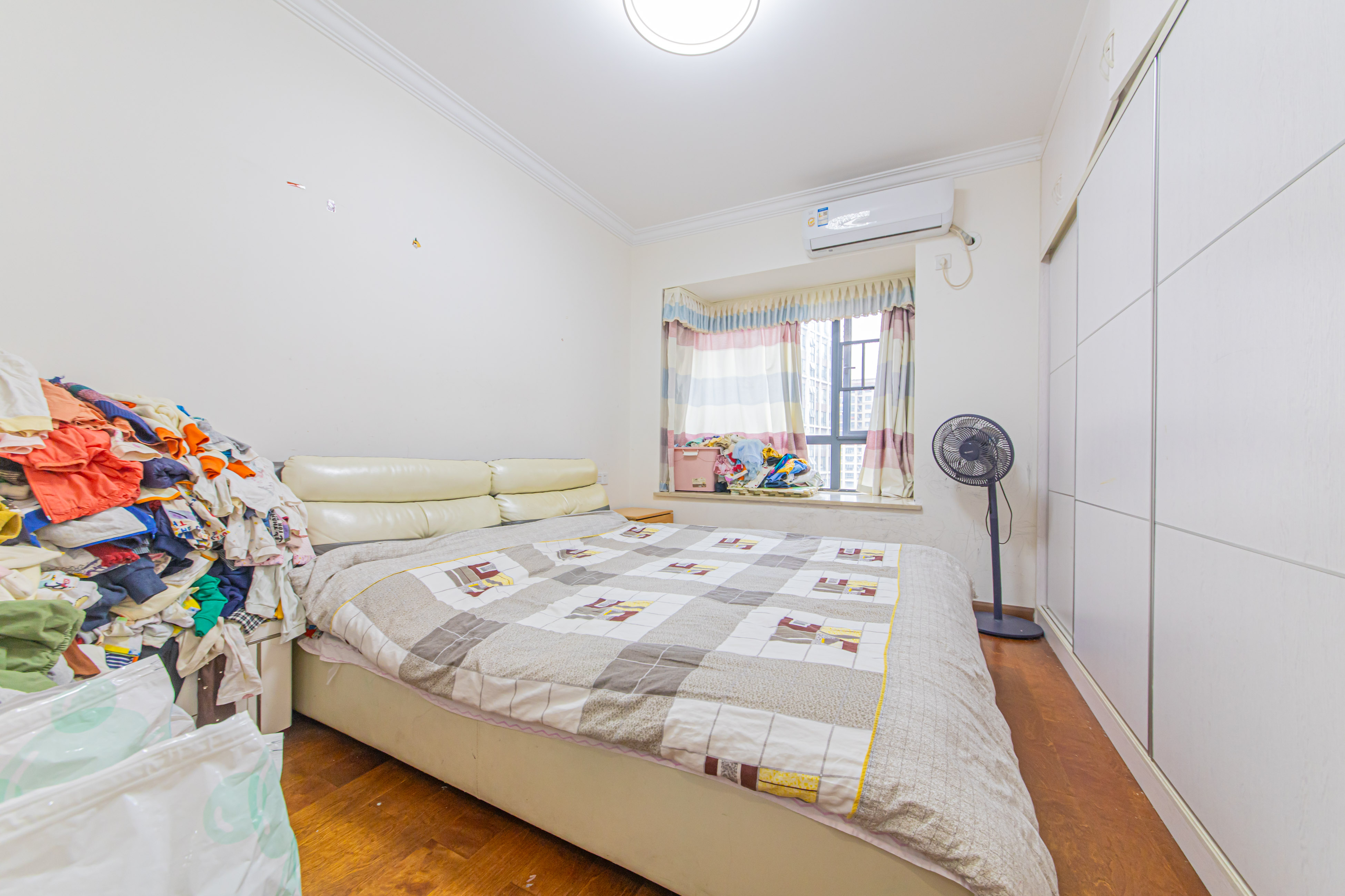 中建芙蓉嘉苑  3室2厅2卫    99.8万 中建芙蓉嘉苑  3室2厅2卫    99.8万卧室