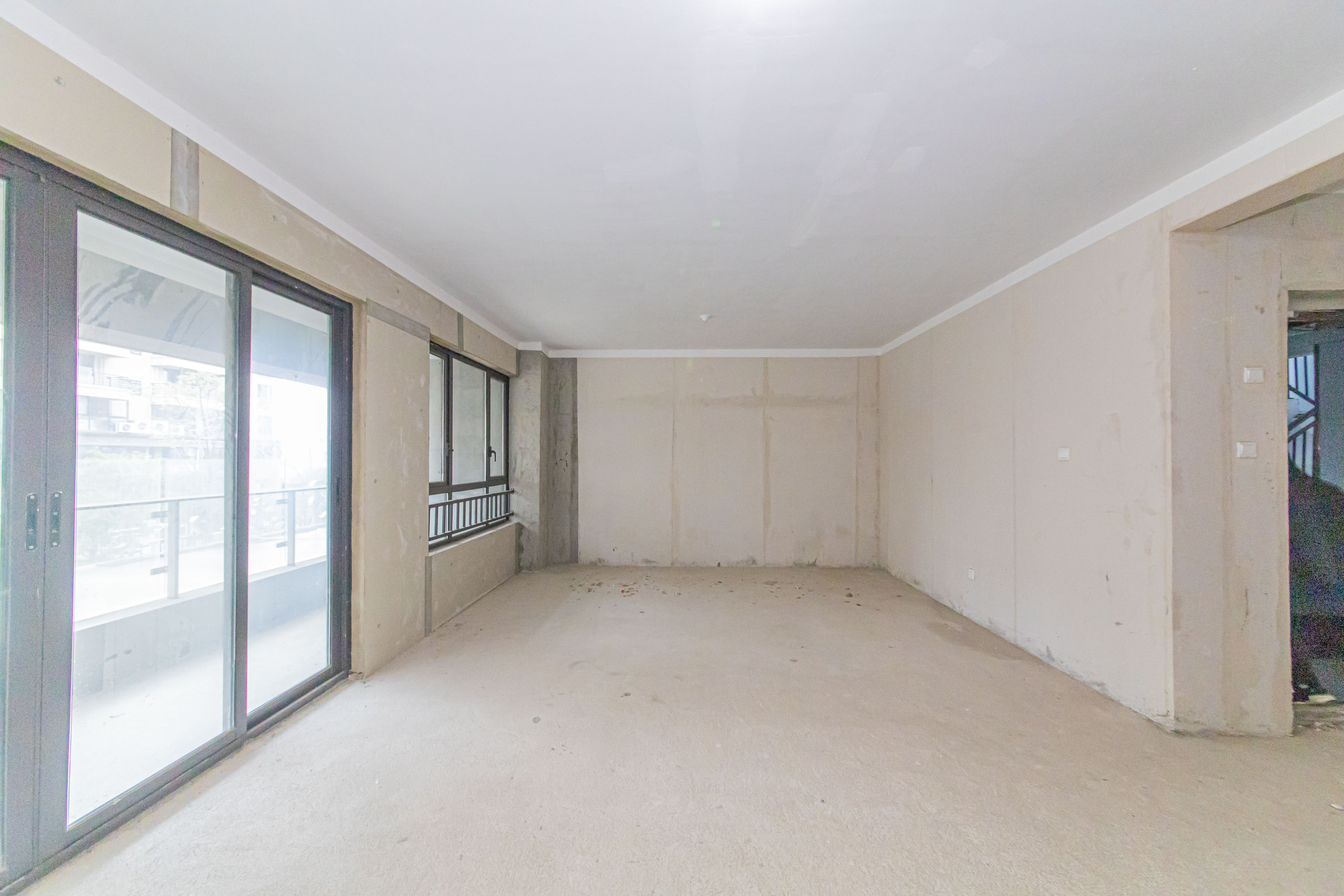 北辰中央公园辰玺洋房区  4室2厅3卫    265.0万 北辰中央公园辰玺洋房区  4室2厅3卫    265.0万客厅