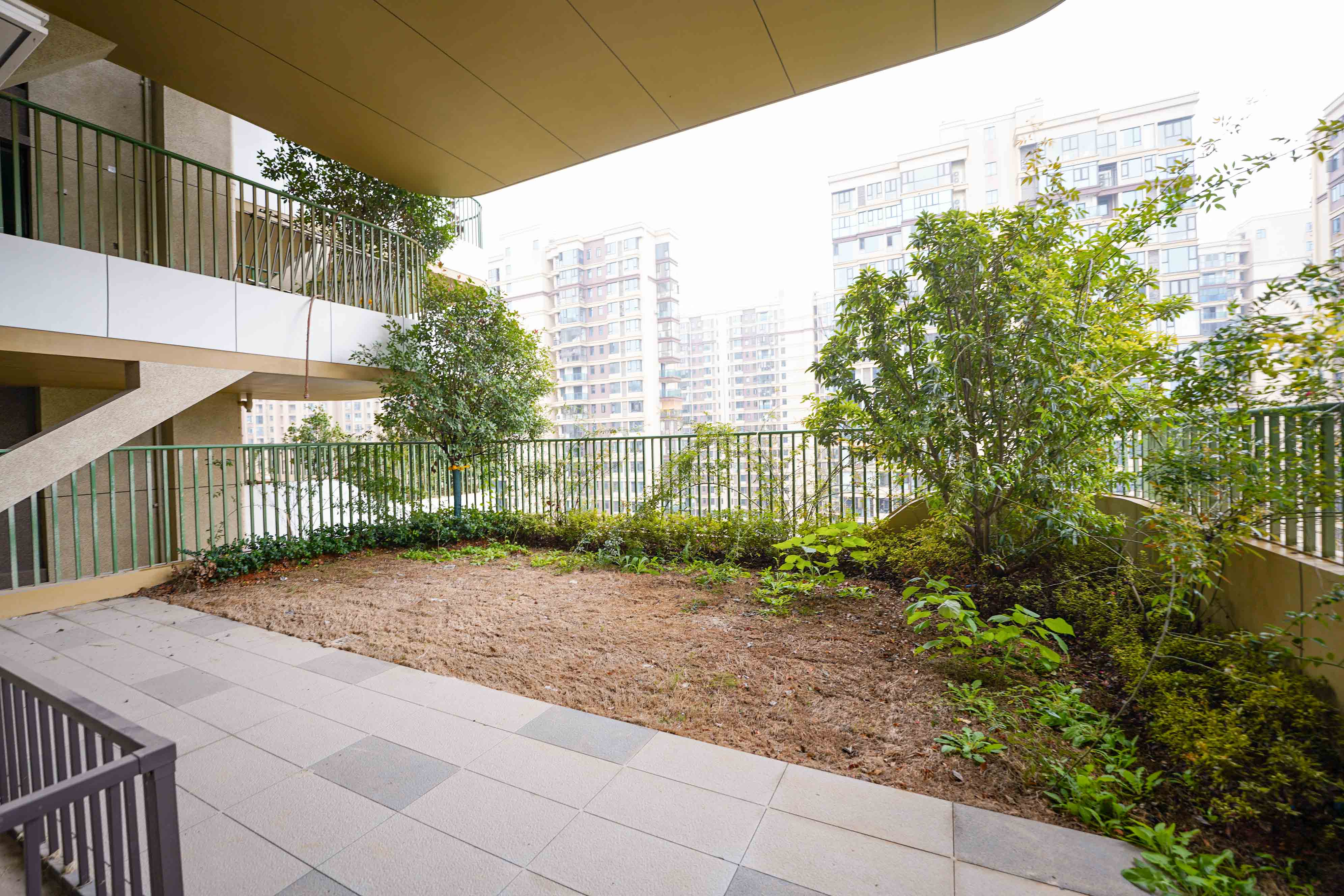 福天藏郡院子 4室1厅2卫 137.8万 福天藏郡院子 4室1厅2卫 137.8万阳台