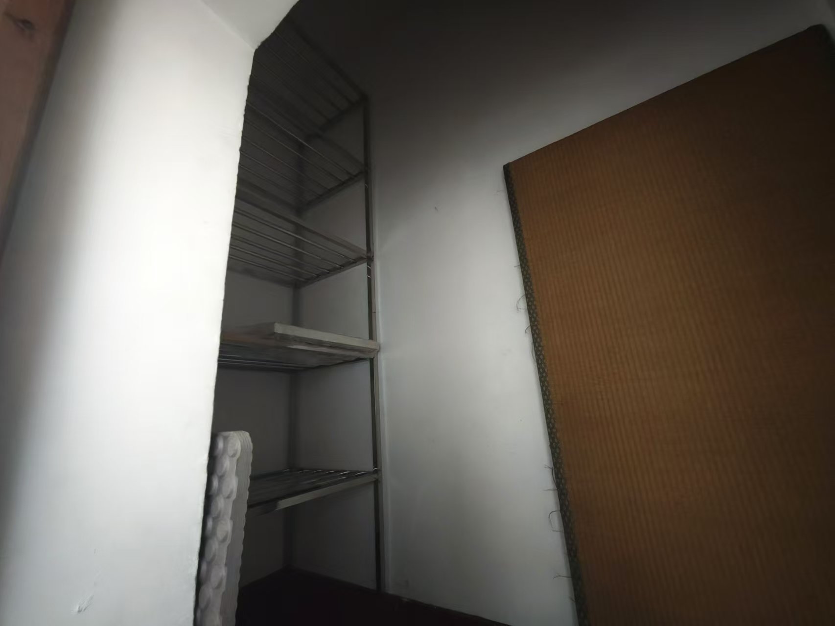 桃花仑城管老院家属区 2室1厅1卫 15.0万 桃花仑城管老院家属区 2室1厅1卫 15.0万室内图