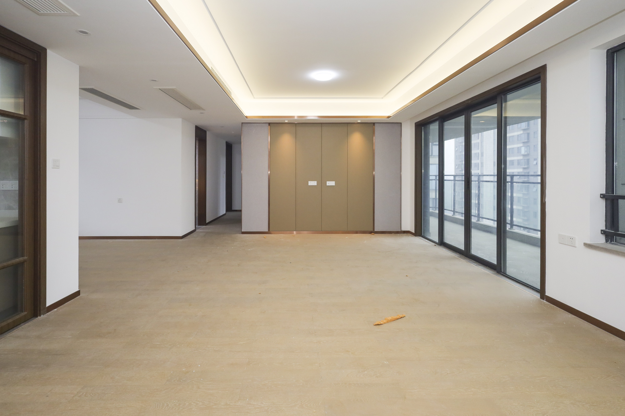 长沙万境潇湘  4室2厅2卫   160.00万