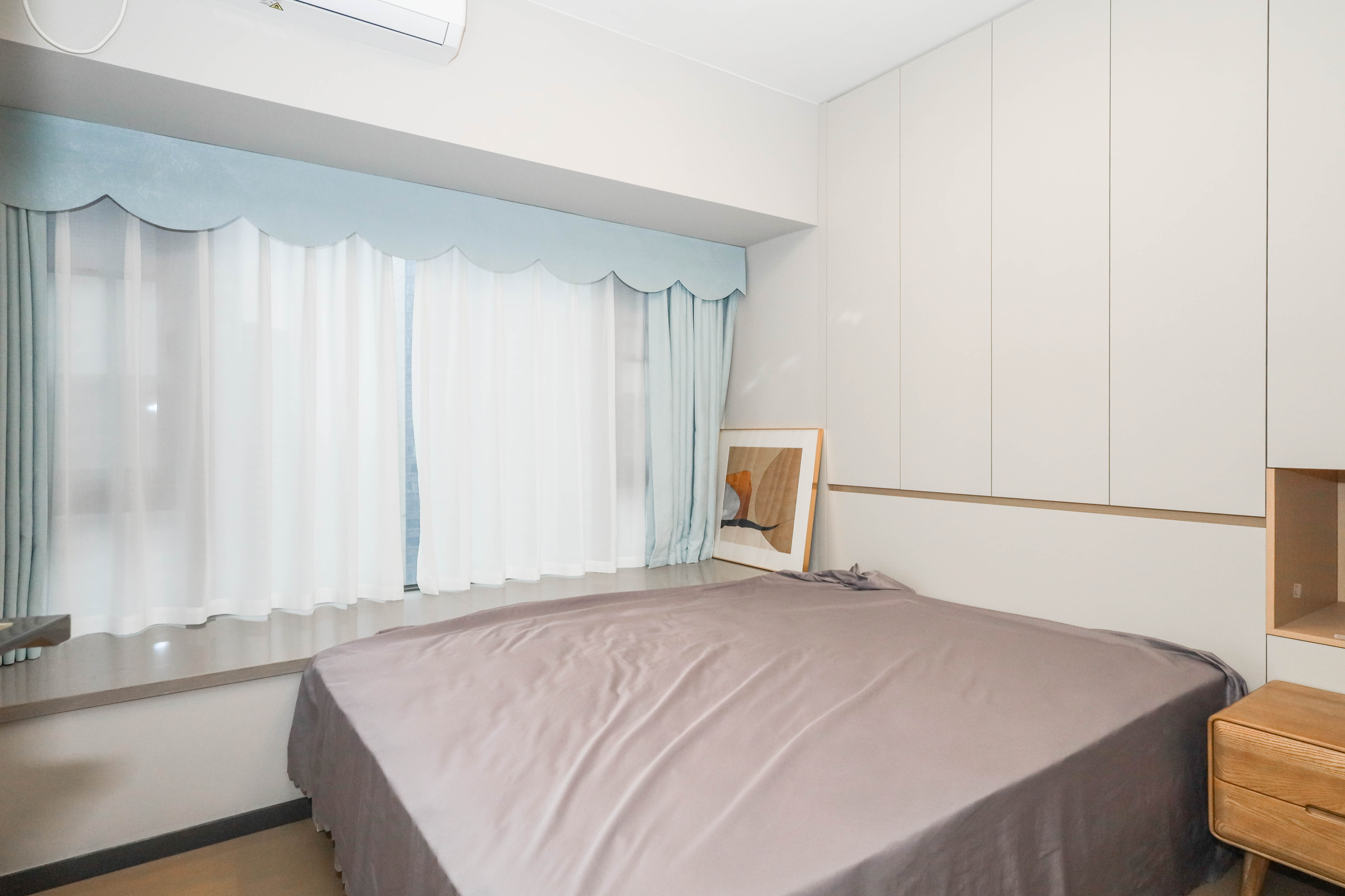 时代梅溪领峰  4室2厅2卫   200.00万卧室